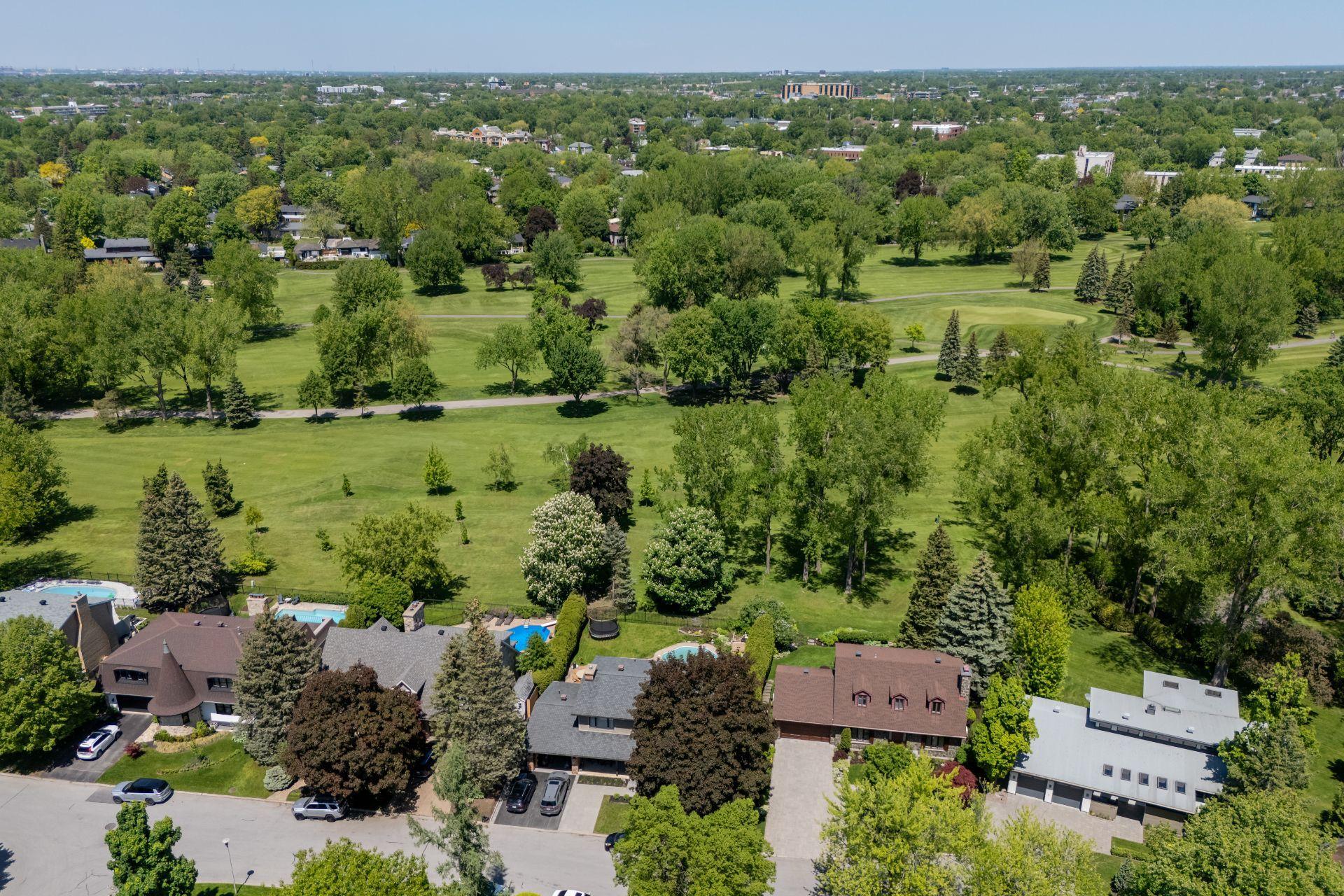 









902


Crois. Île-de-France

,
Saint-Lambert,




QC
J4S1T7

