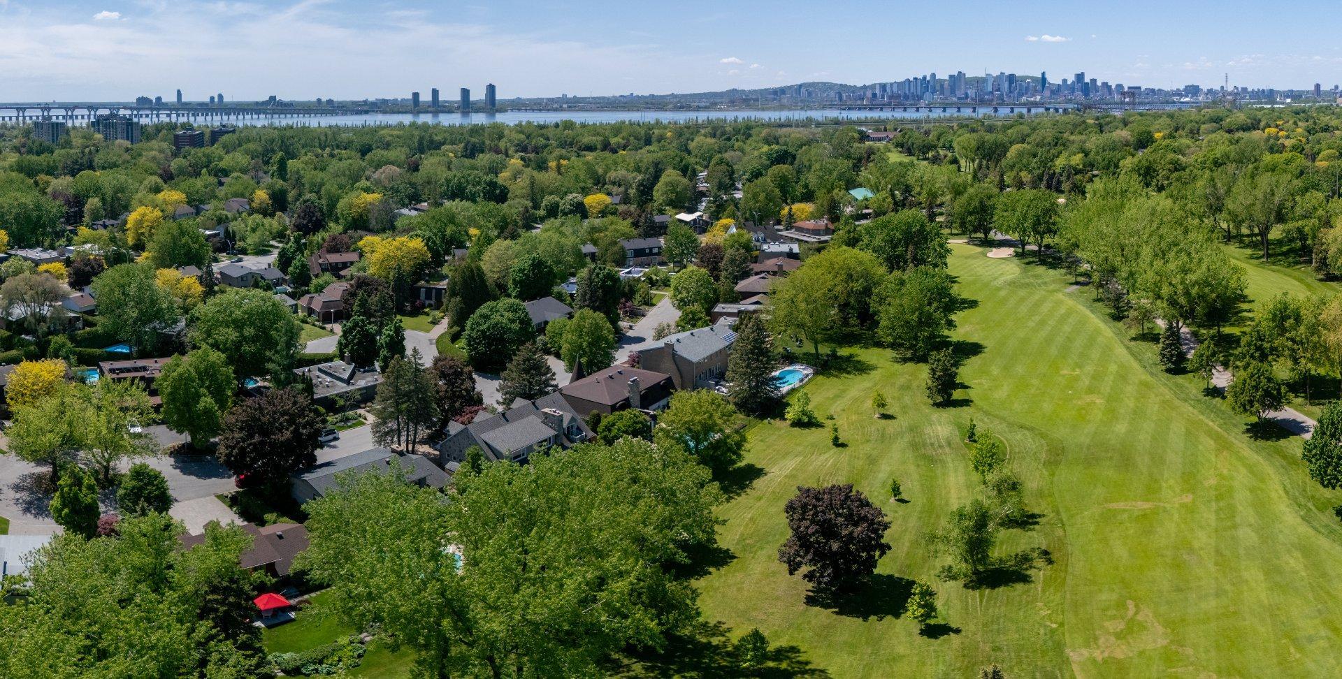 









902


Crois. Île-de-France

,
Saint-Lambert,




QC
J4S1T7

