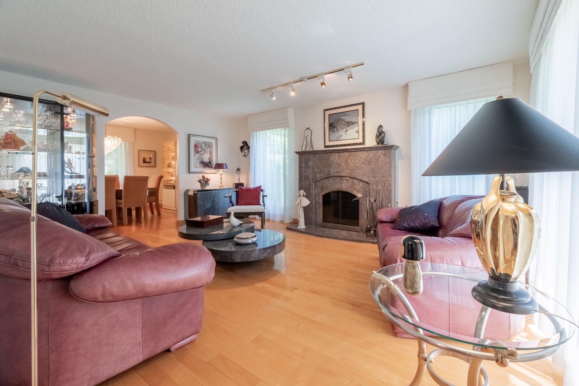 









902


Crois. Île-de-France

,
Saint-Lambert,




QC
J4S1T7

