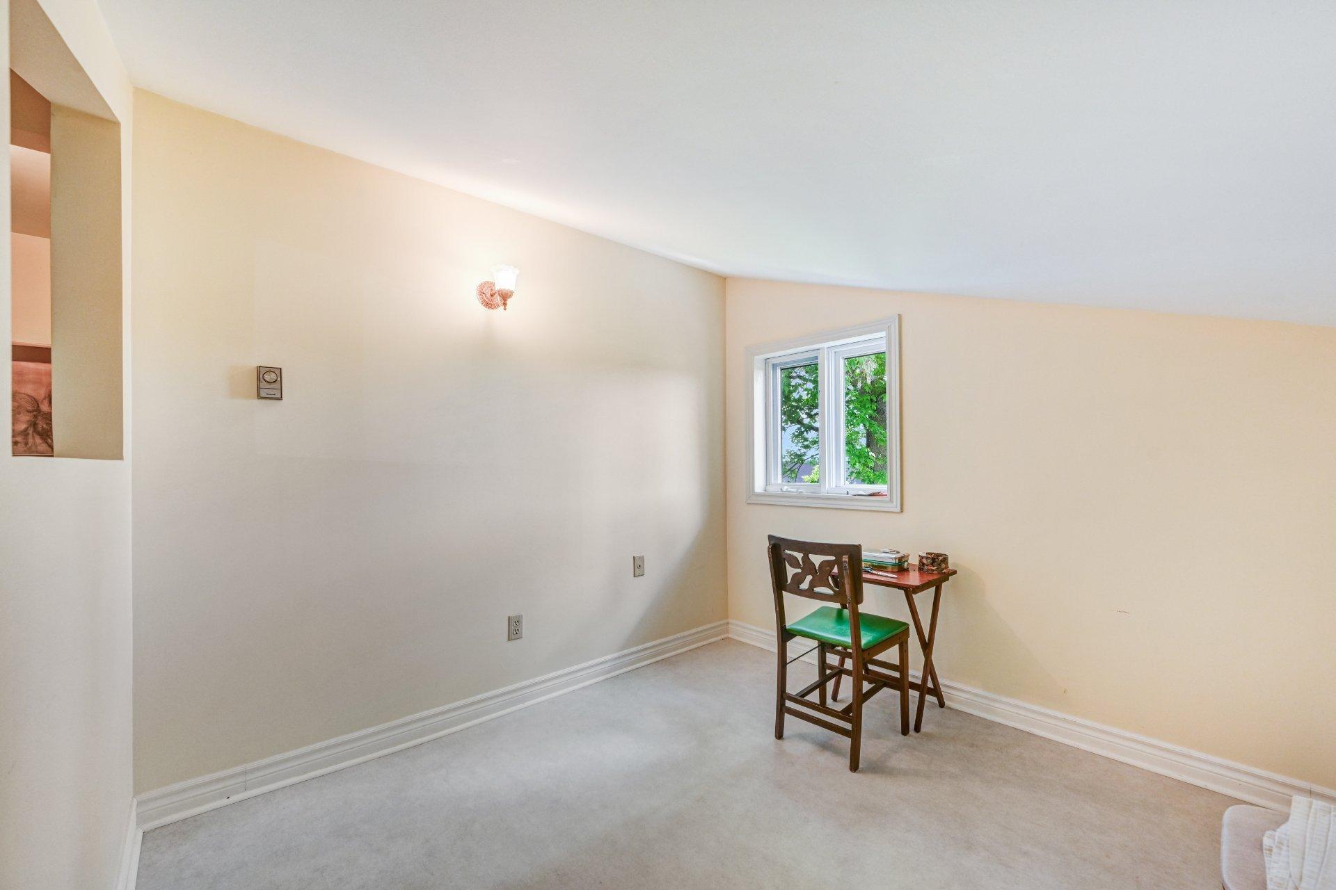 









501Z

 - 503Z


Rue St-Patrice

,
Saint-Patrice-de-Sherrington,




QC
J0L2N0

