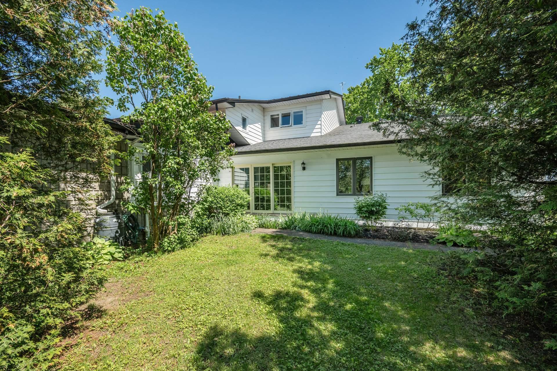









501Z

 - 503Z


Rue St-Patrice

,
Saint-Patrice-de-Sherrington,




QC
J0L2N0

