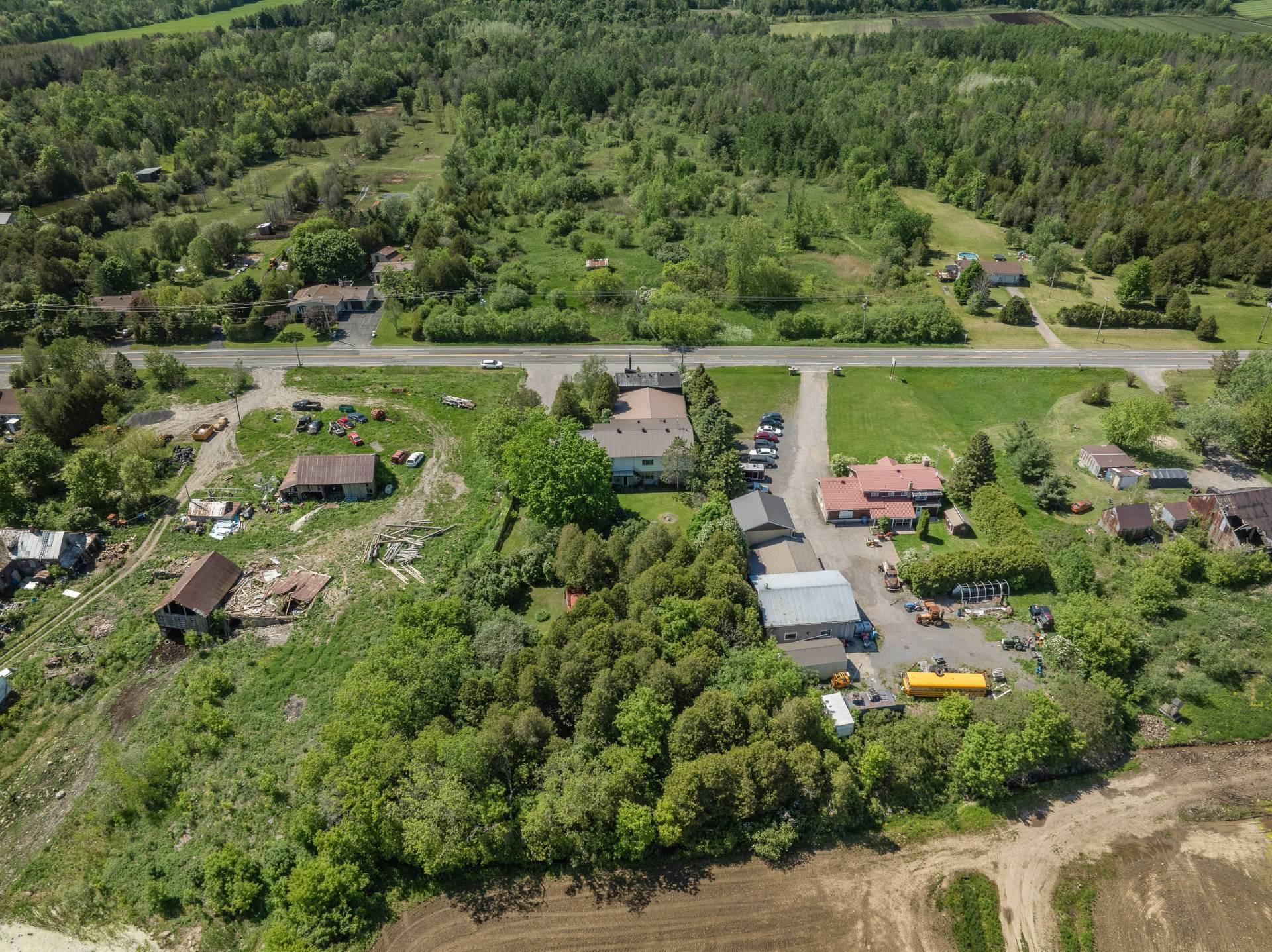 









501Z

 - 503Z


Rue St-Patrice

,
Saint-Patrice-de-Sherrington,




QC
J0L2N0

