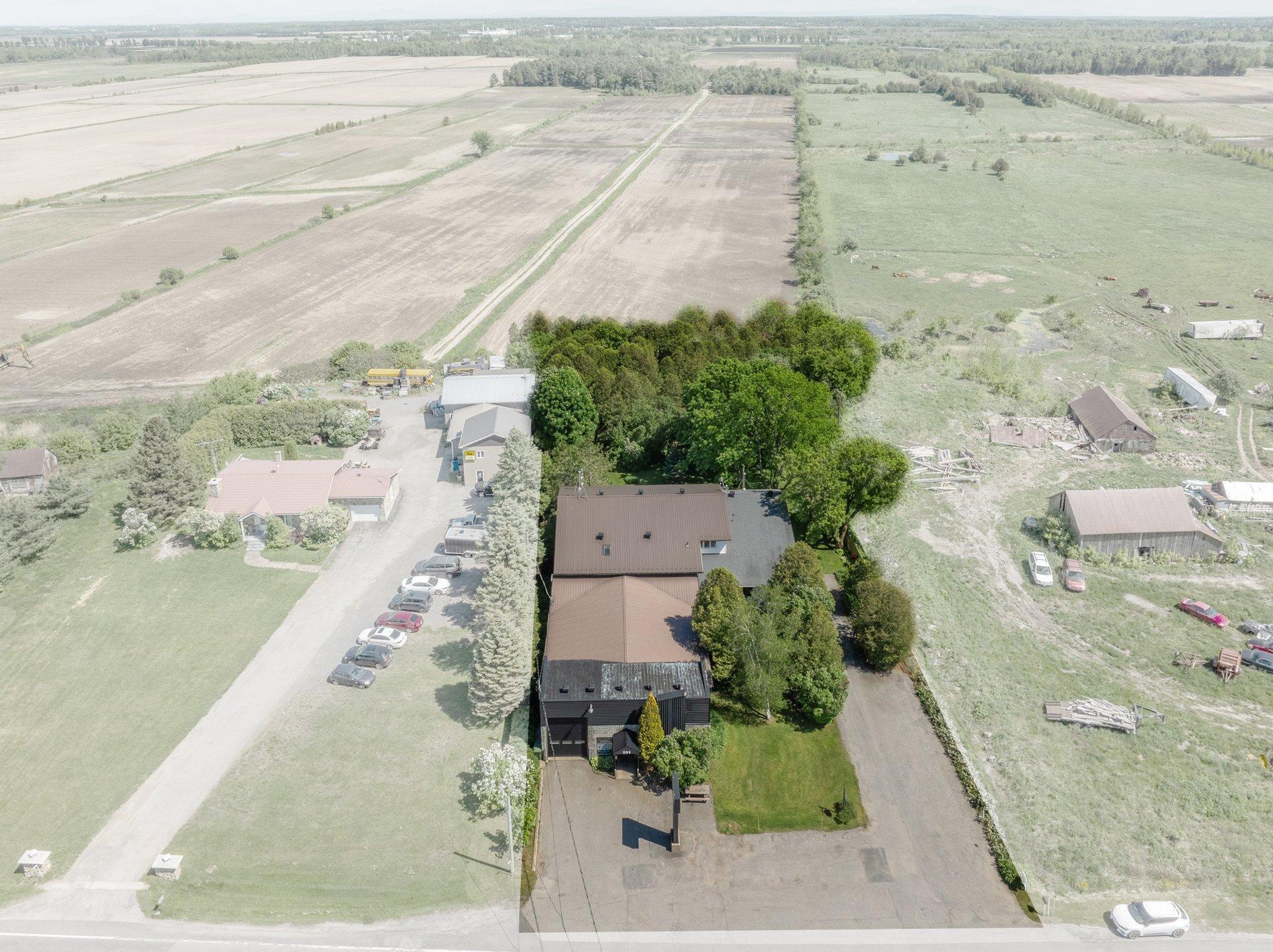 









501Z

 - 503Z


Rue St-Patrice

,
Saint-Patrice-de-Sherrington,




QC
J0L2N0

