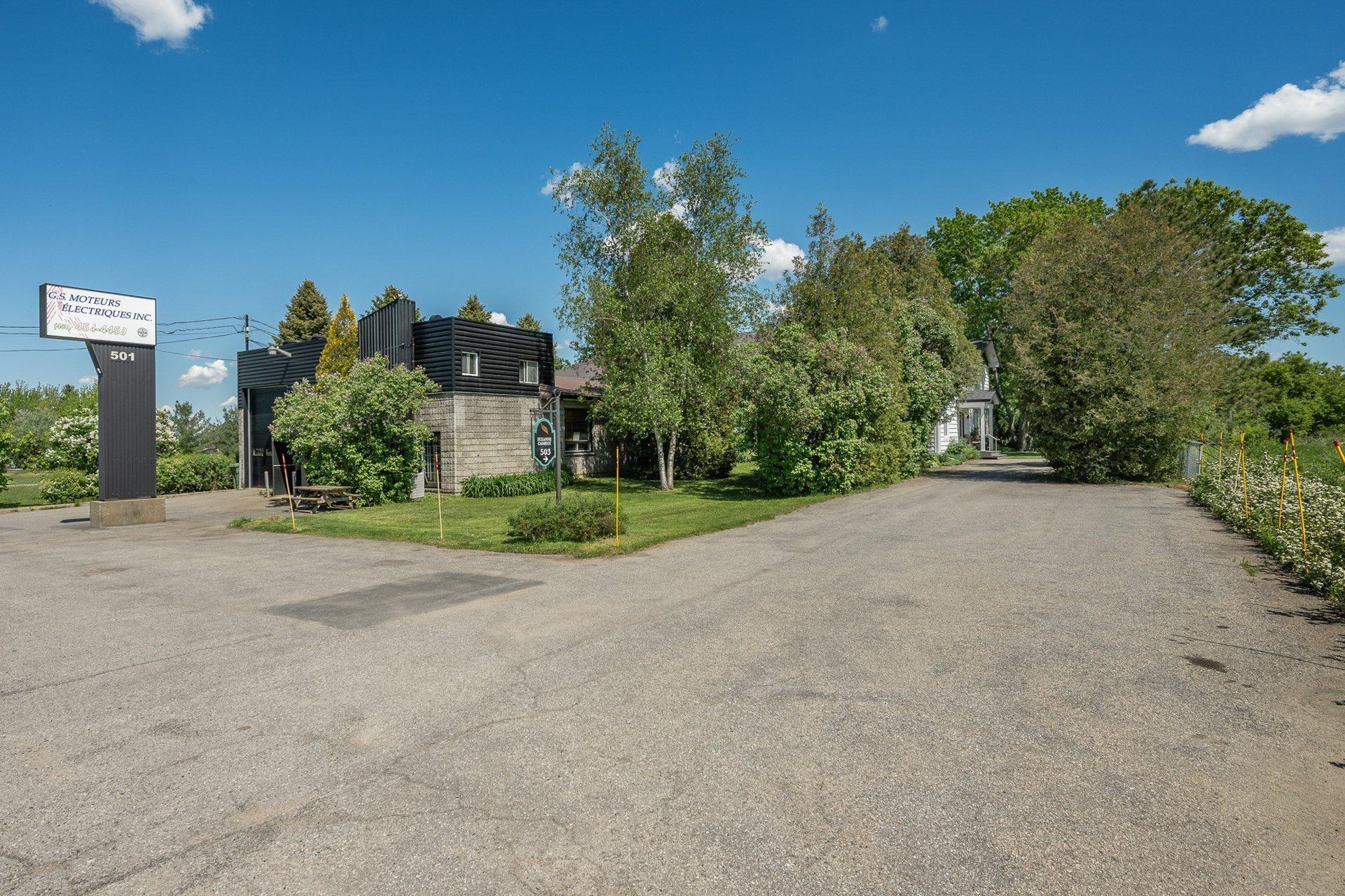 









501Z

 - 503Z


Rue St-Patrice

,
Saint-Patrice-de-Sherrington,




QC
J0L2N0

