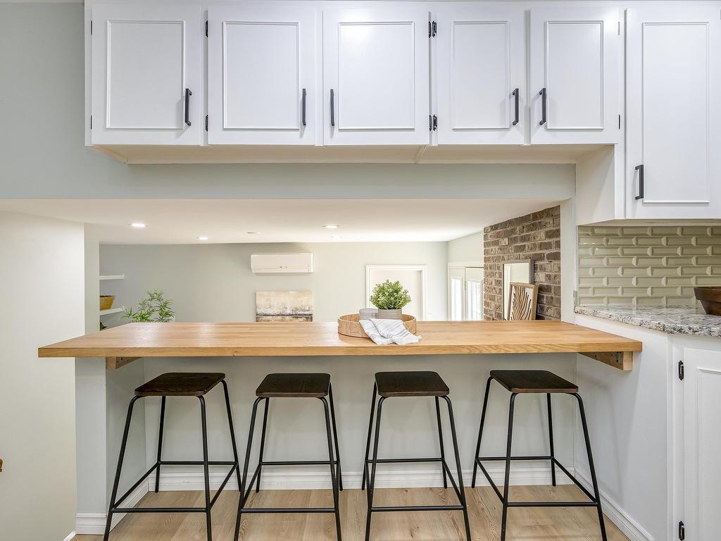 












44 Sunrise Hill

,
Bedford,




NS
B4A 1V1

