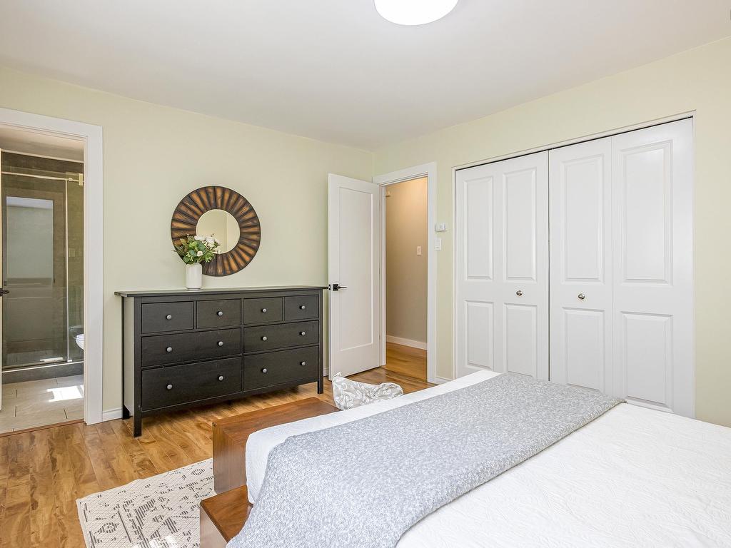 












44 Sunrise Hill

,
Bedford,




NS
B4A 1V1


