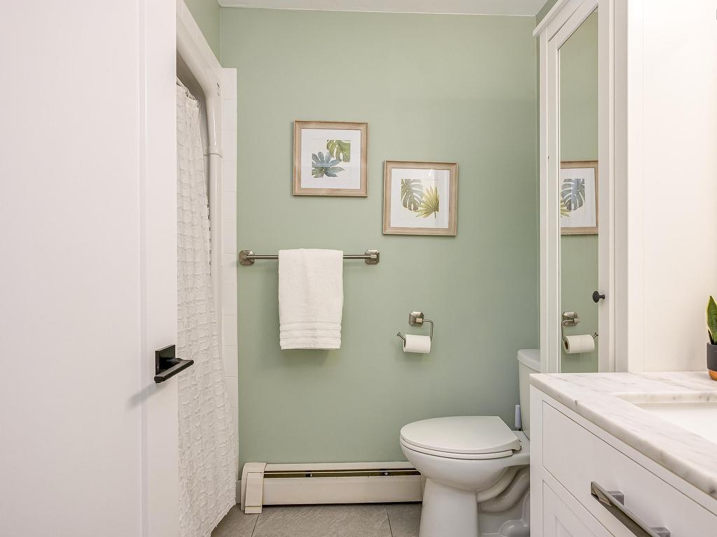 












44 Sunrise Hill

,
Bedford,




NS
B4A 1V1

