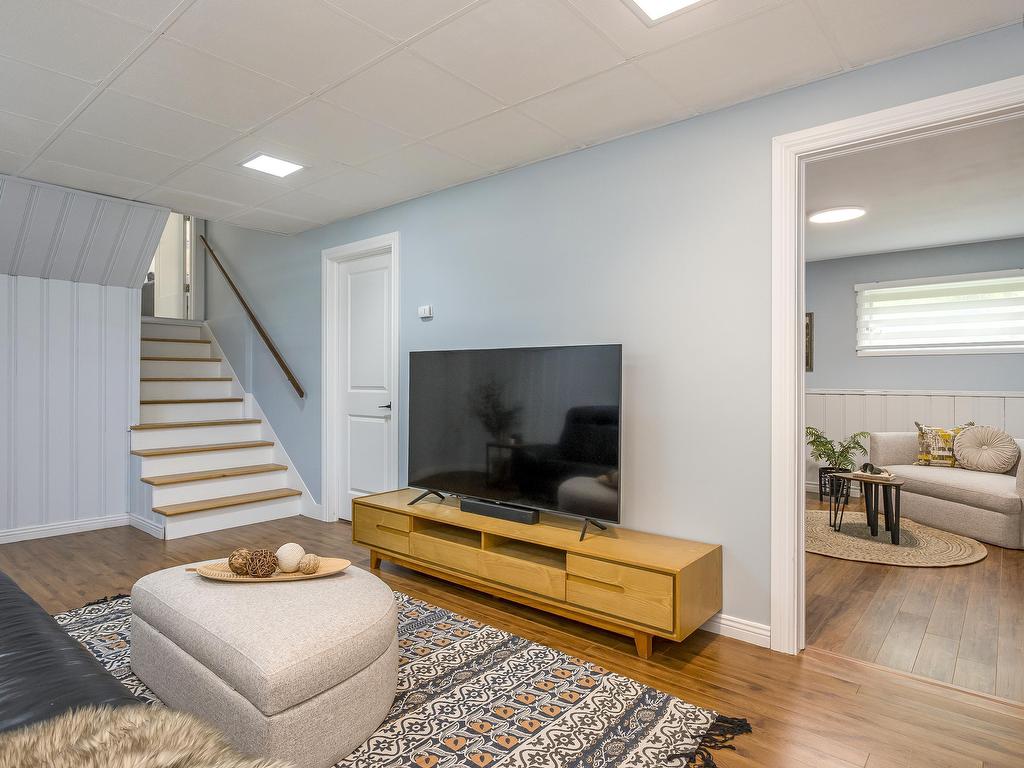 












44 Sunrise Hill

,
Bedford,




NS
B4A 1V1

