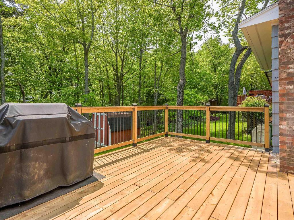 












44 Sunrise Hill

,
Bedford,




NS
B4A 1V1

