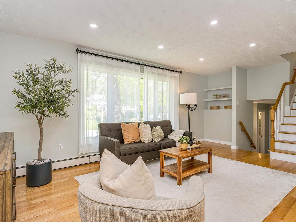 












44 Sunrise Hill

,
Bedford,




NS
B4A 1V1

