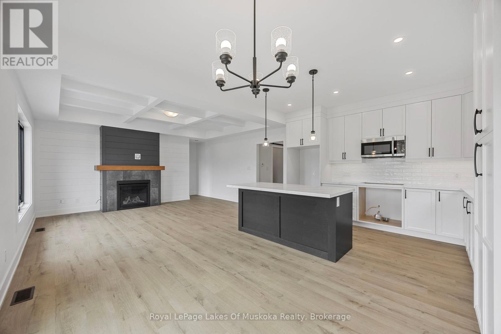 












128 BRANDON AVENUE

,
Severn (Coldwater),




Ontario
L0K1E0

