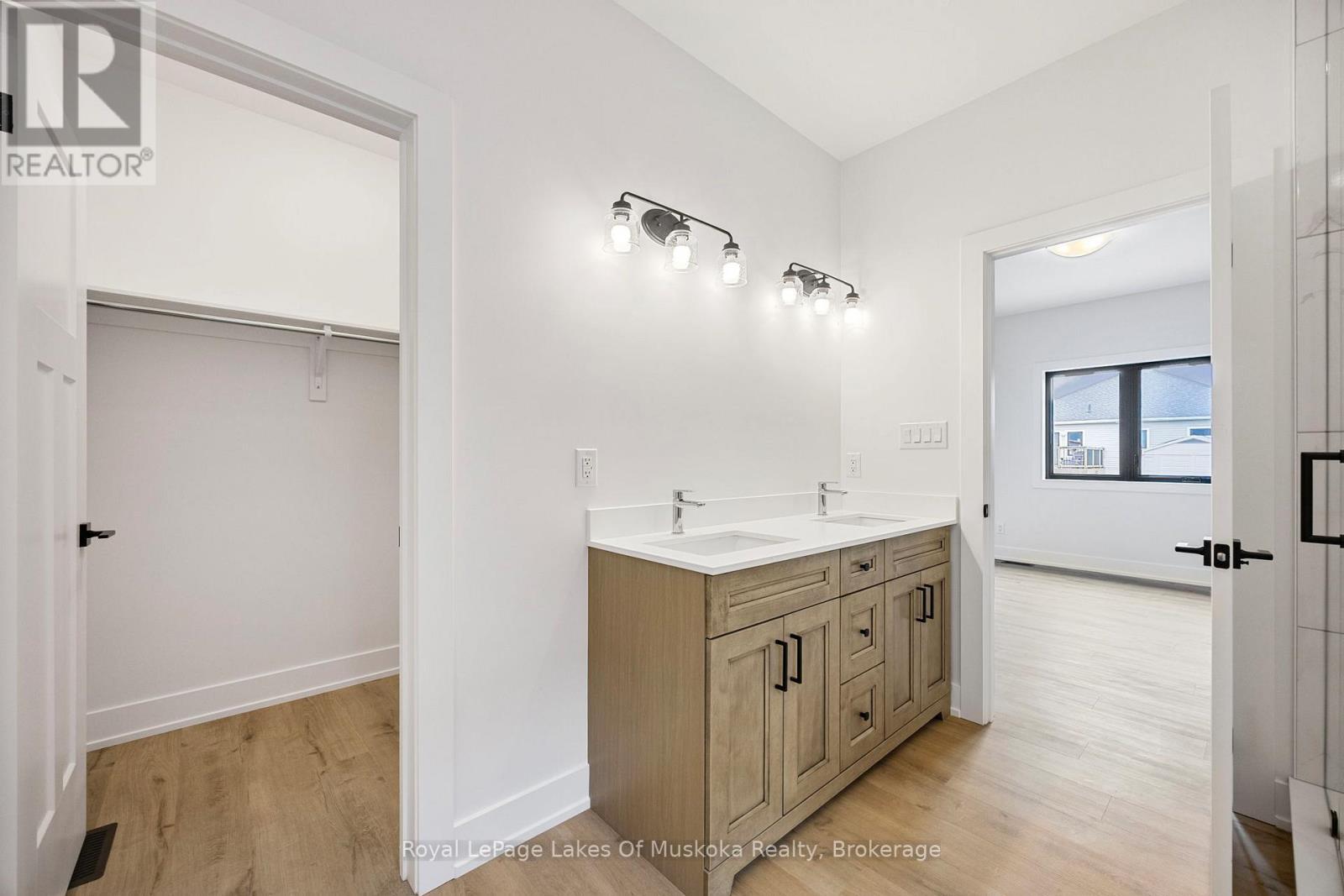 












128 BRANDON AVENUE

,
Severn (Coldwater),




Ontario
L0K1E0

