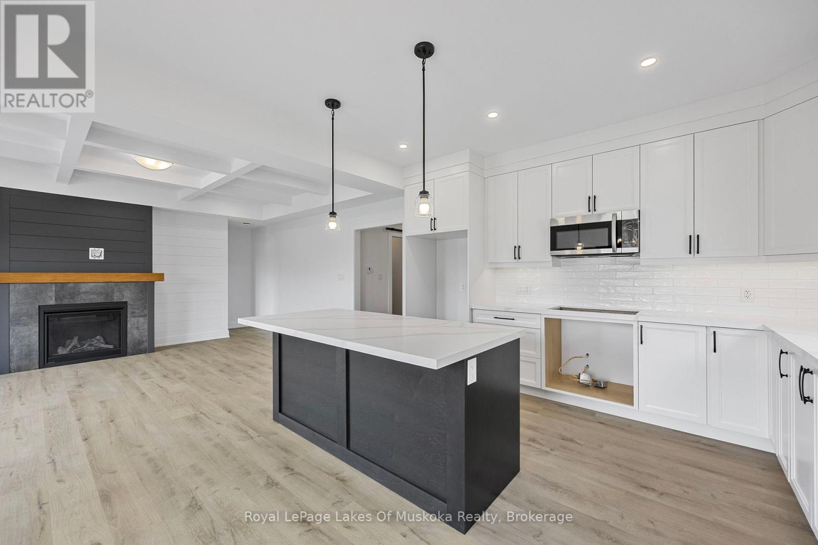 












128 BRANDON AVENUE

,
Severn (Coldwater),




Ontario
L0K1E0

