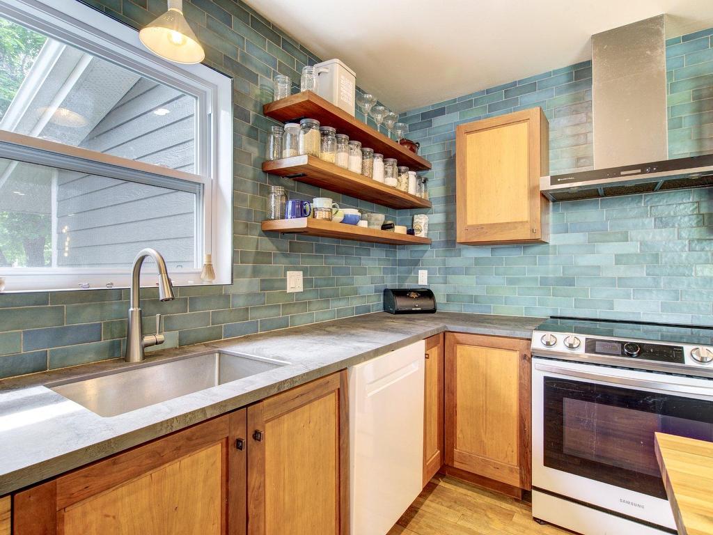 









170

 - 172


Rue Brodeur

,
Mont-Saint-Hilaire,




QC
J3H3B1

