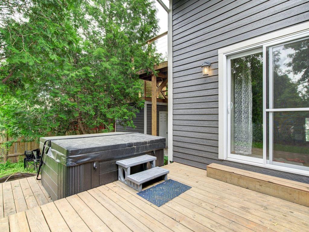 









170

 - 172


Rue Brodeur

,
Mont-Saint-Hilaire,




QC
J3H3B1

