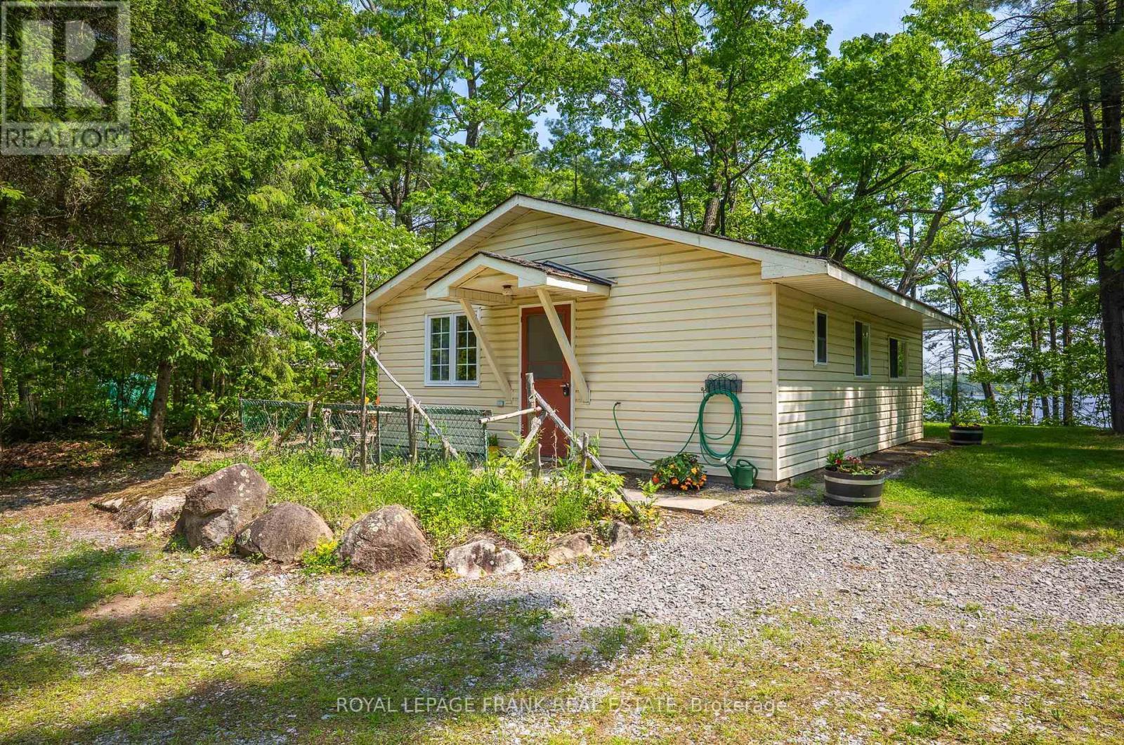 












477 FIRE ROUTE 93

,
Havelock-Belmont-Methuen (Havelock),




Ontario
K0L2H0

