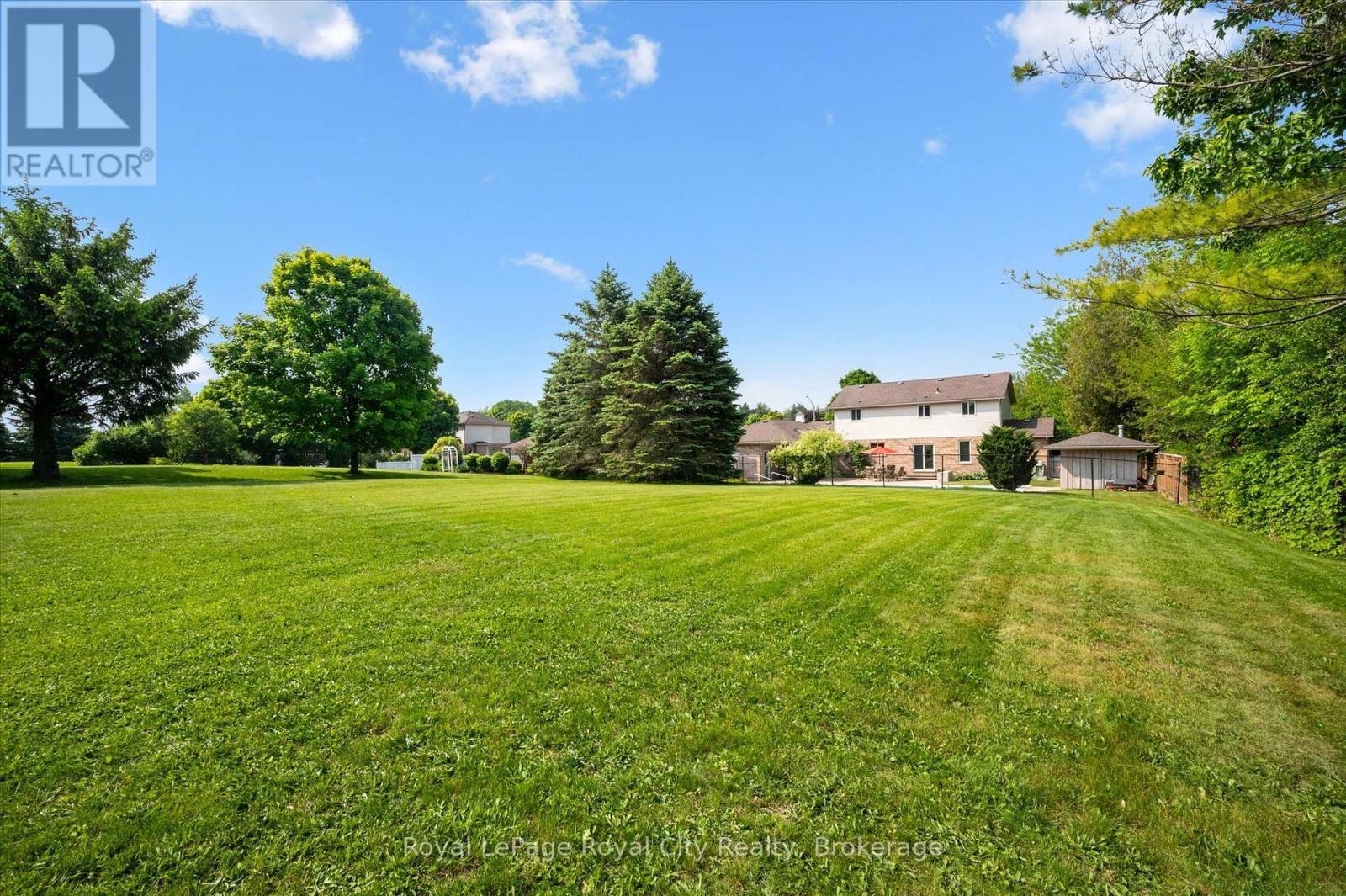 












22 JASON DRIVE

,
Guelph/Eramosa,




Ontario
N1E0N3

