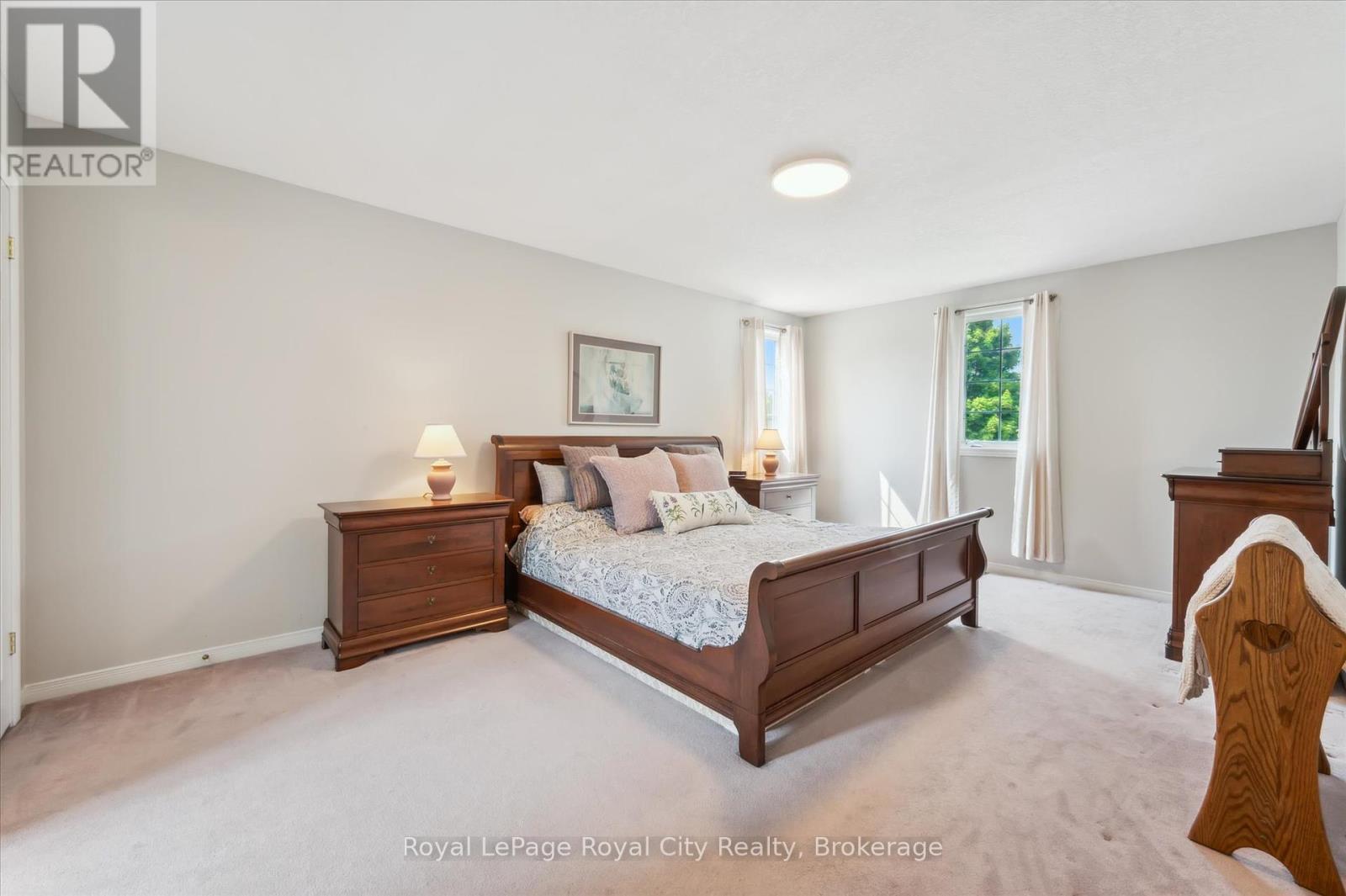 












22 JASON DRIVE

,
Guelph/Eramosa,




Ontario
N1E0N3

