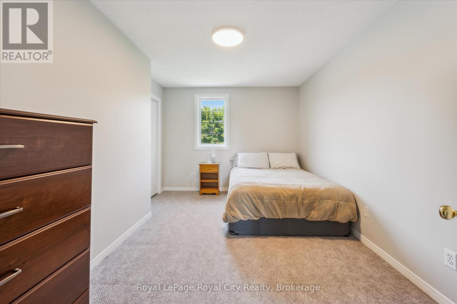 












22 JASON DRIVE

,
Guelph/Eramosa,




Ontario
N1E0N3

