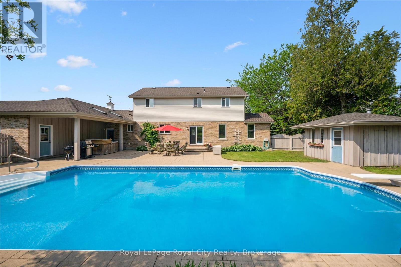 












22 JASON DRIVE

,
Guelph/Eramosa,




Ontario
N1E0N3

