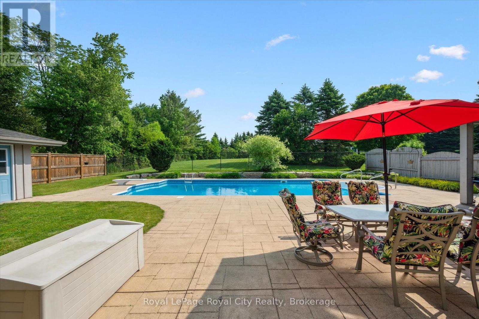 












22 JASON DRIVE

,
Guelph/Eramosa,




Ontario
N1E0N3

