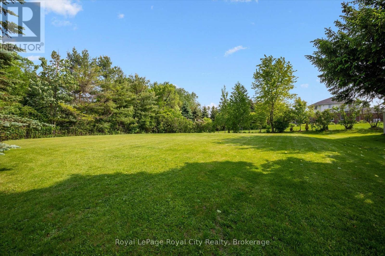 












22 JASON DRIVE

,
Guelph/Eramosa,




Ontario
N1E0N3

