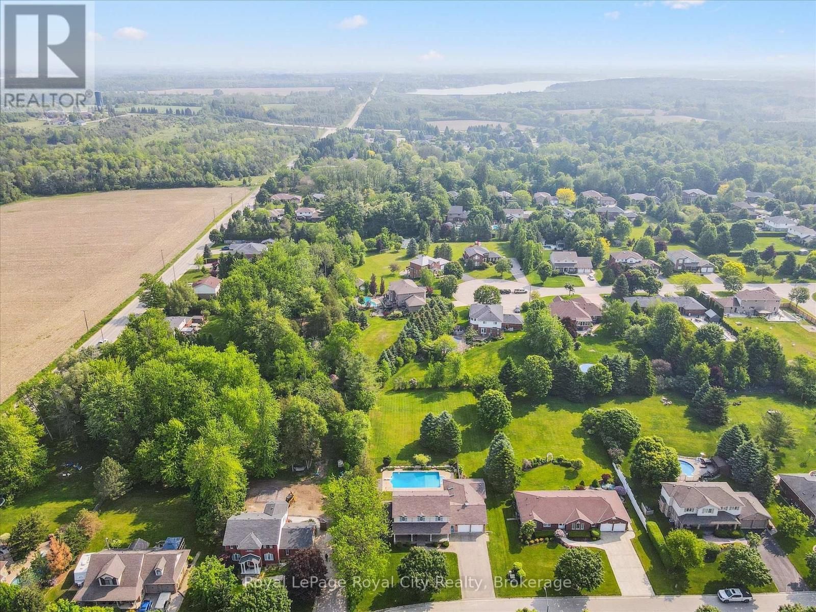 












22 JASON DRIVE

,
Guelph/Eramosa,




Ontario
N1E0N3

