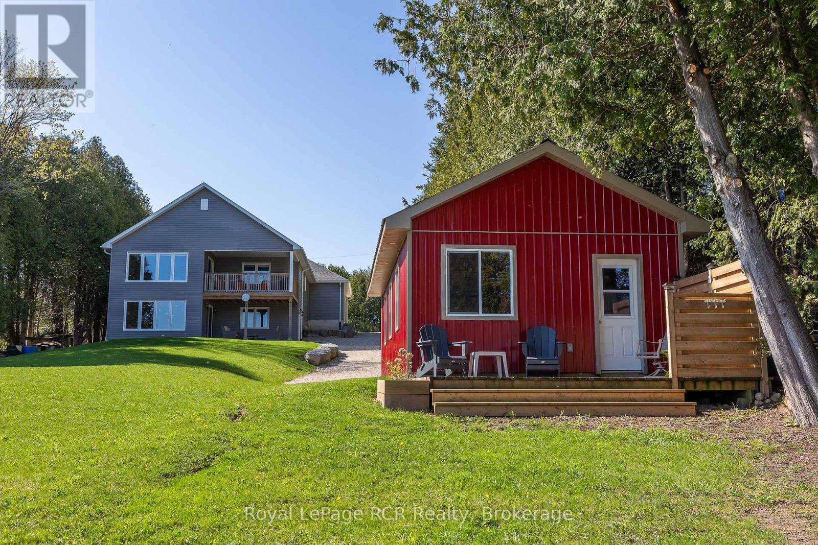












474825 TOWNSEND LAKE ROAD

,
West Grey,




Ontario
N0C1H0

