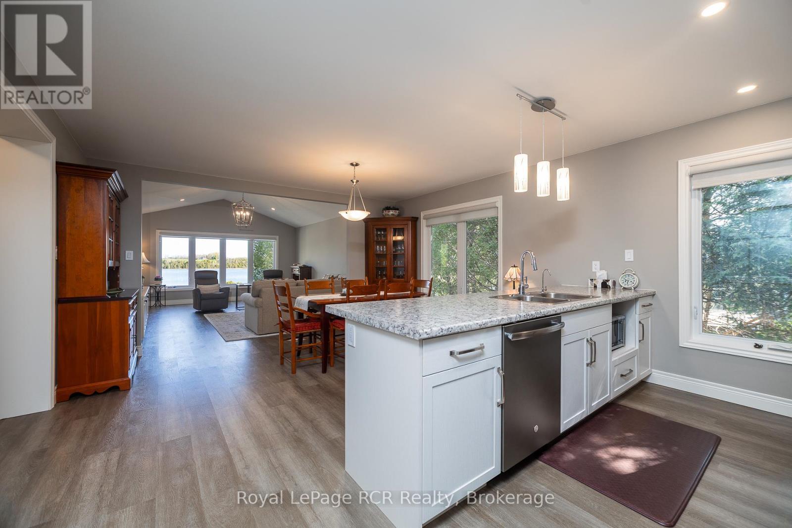 












474825 TOWNSEND LAKE ROAD

,
West Grey,




Ontario
N0C1H0

