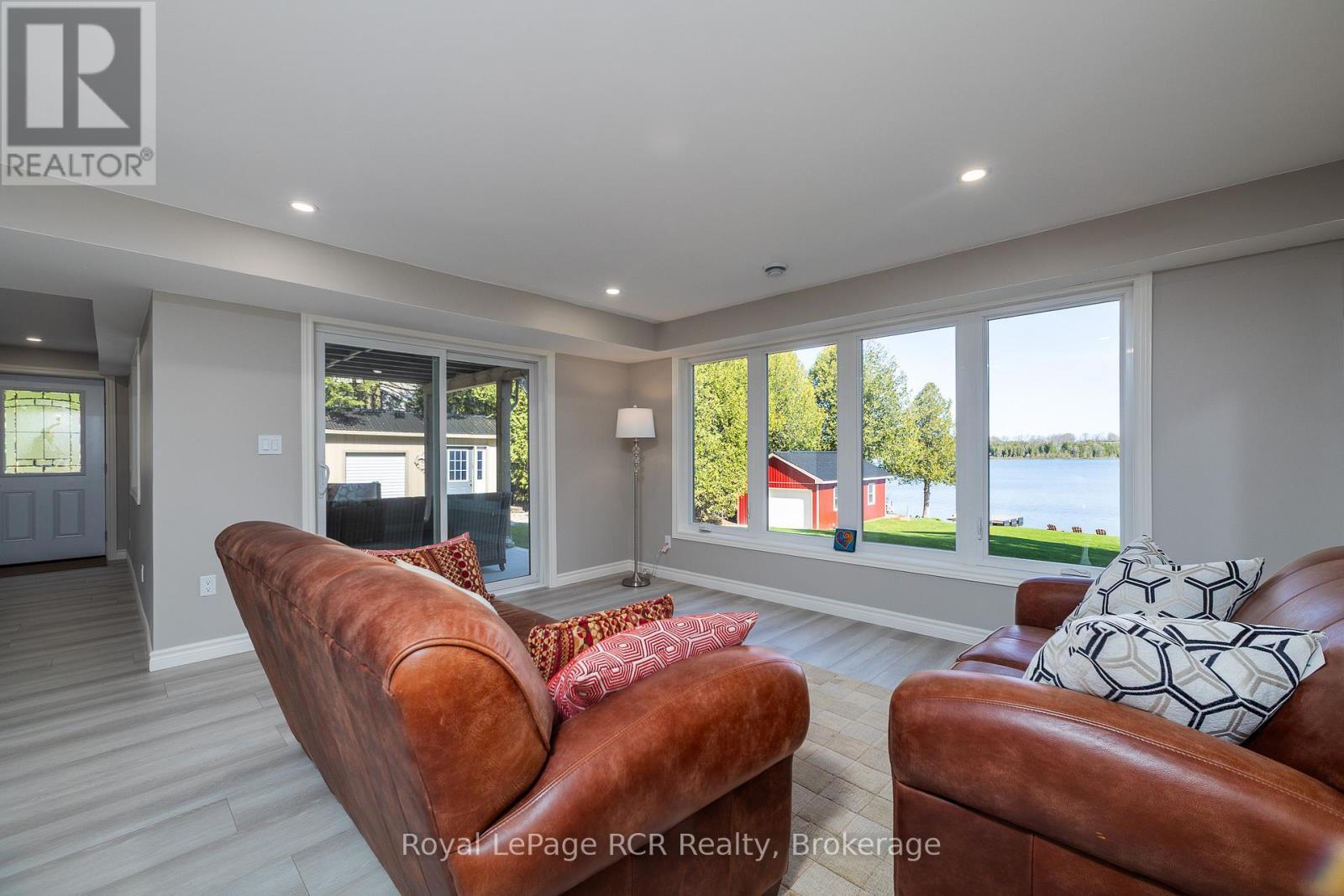 












474825 TOWNSEND LAKE ROAD

,
West Grey,




Ontario
N0C1H0

