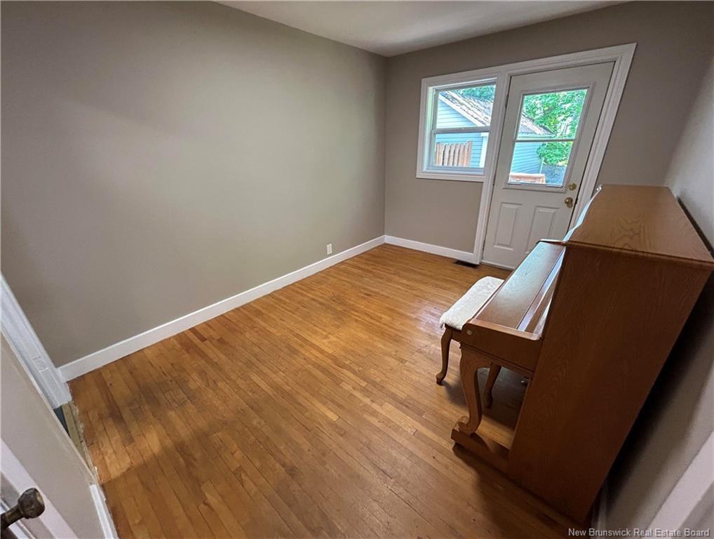 









693


Mitchell

ST,
Fredericton,




NB
E3B 3S7

