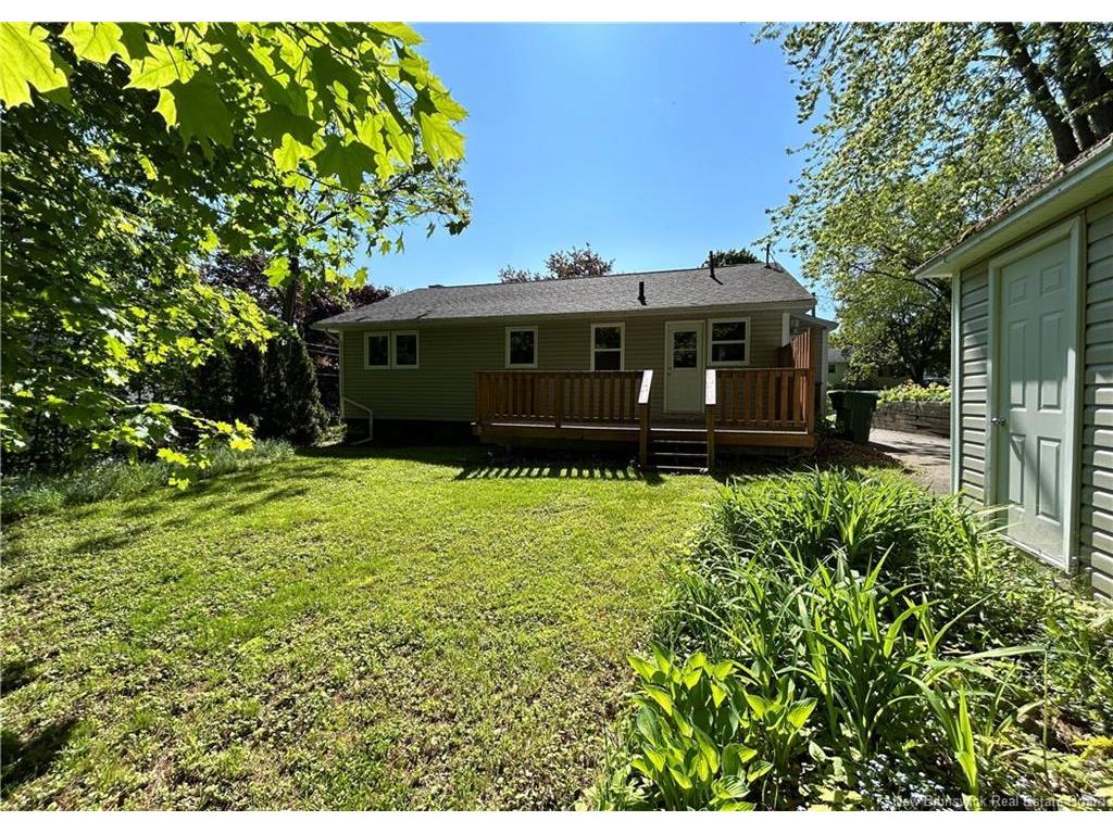 









693


Mitchell

ST,
Fredericton,




NB
E3B 3S7

