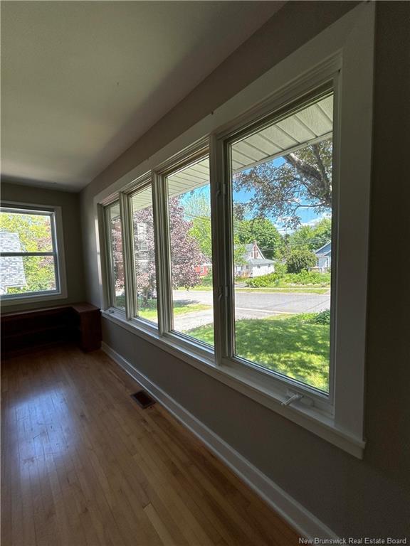 









693


Mitchell

ST,
Fredericton,




NB
E3B 3S7

