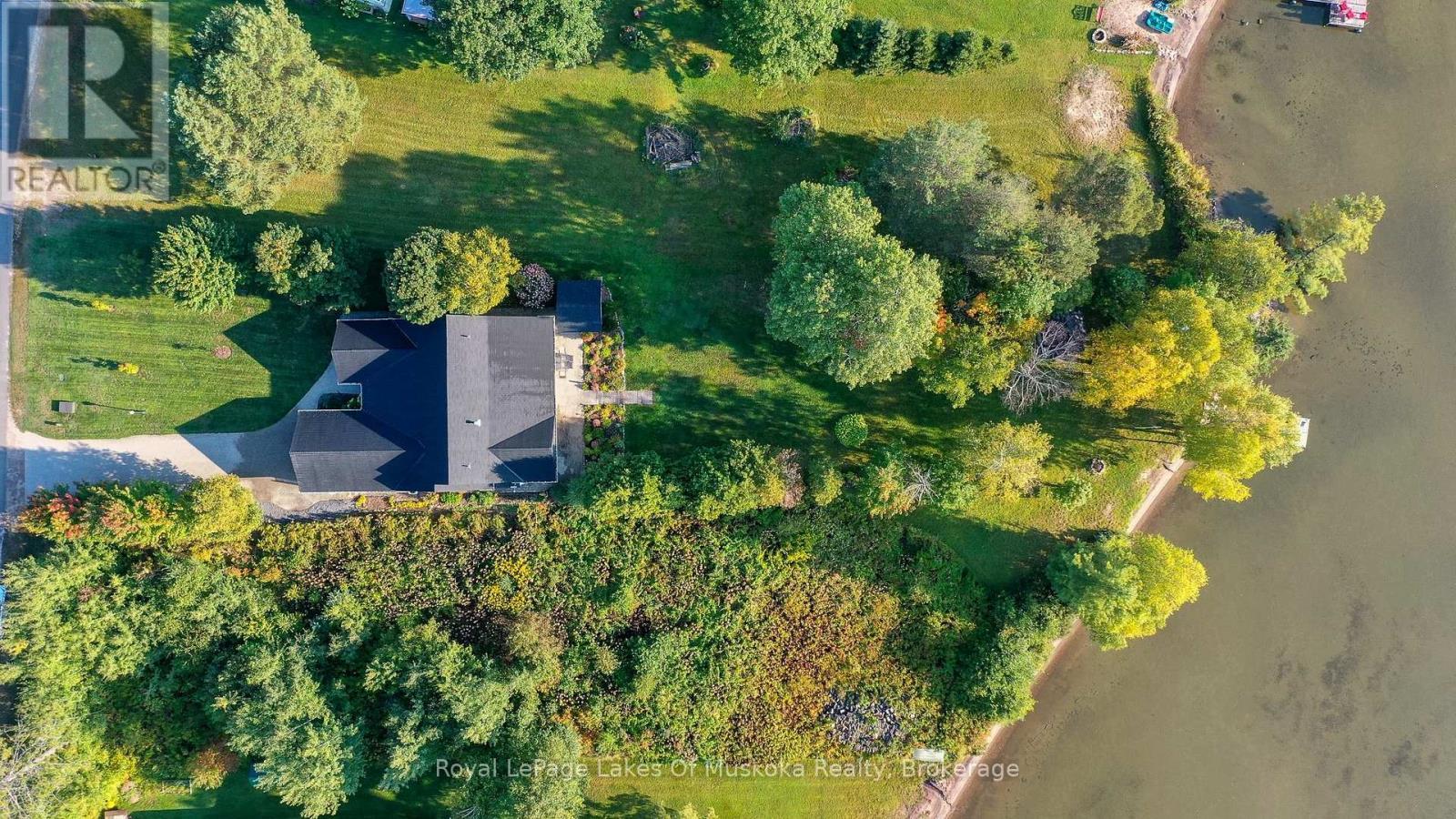 












7 LAKE BERNARD DRIVE

,
Sundridge,




Ontario
P0A1Z0


