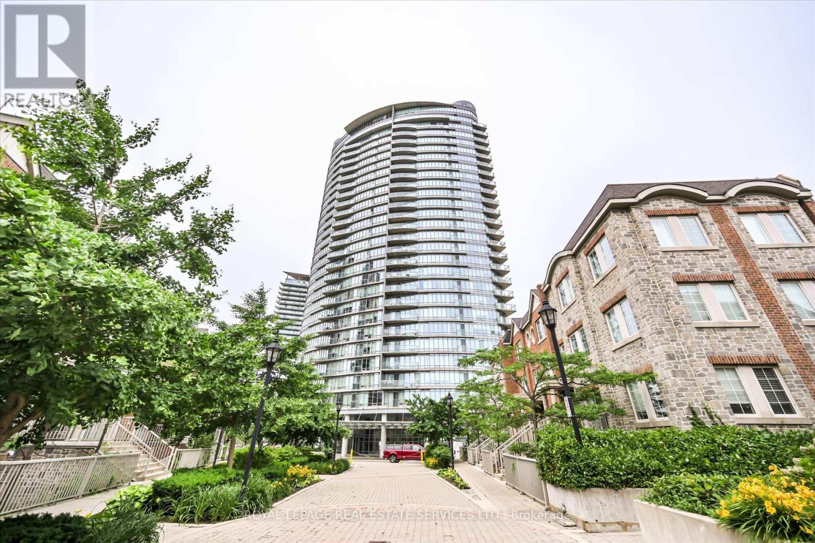 












1704 - 15 WINDERMERE AVENUE

,
Toronto,




Ontario
M6S5A2

