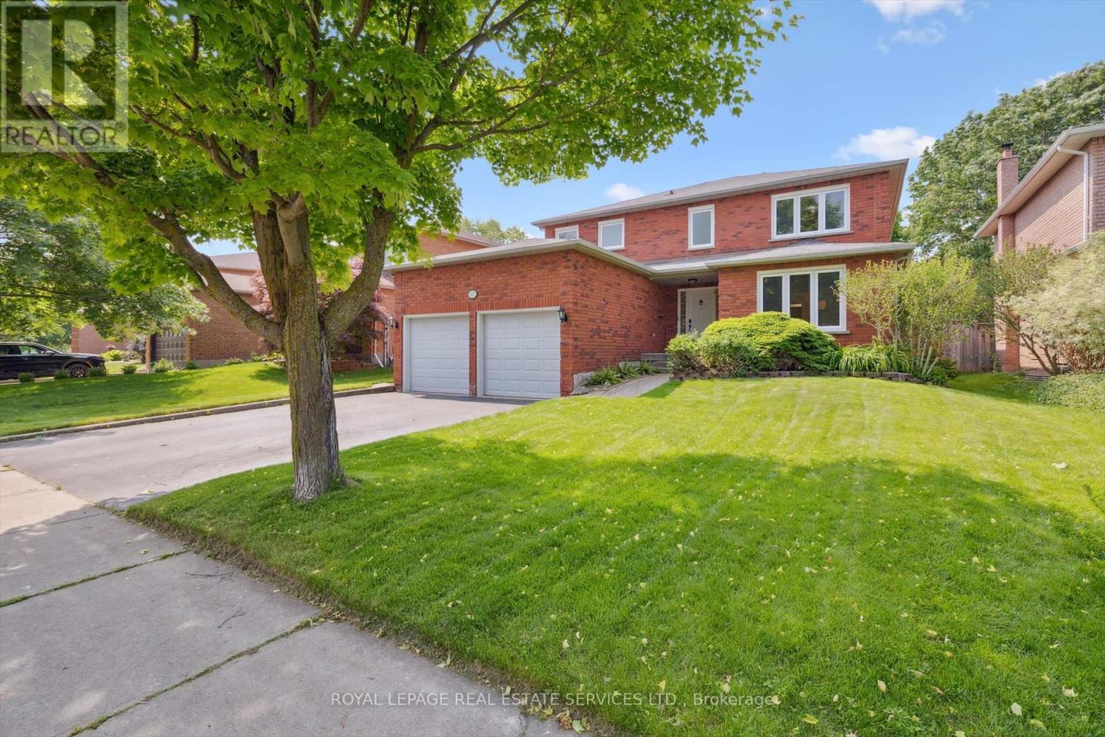 












117 WARNER DRIVE

,
Oakville,




Ontario
L6L6G7

