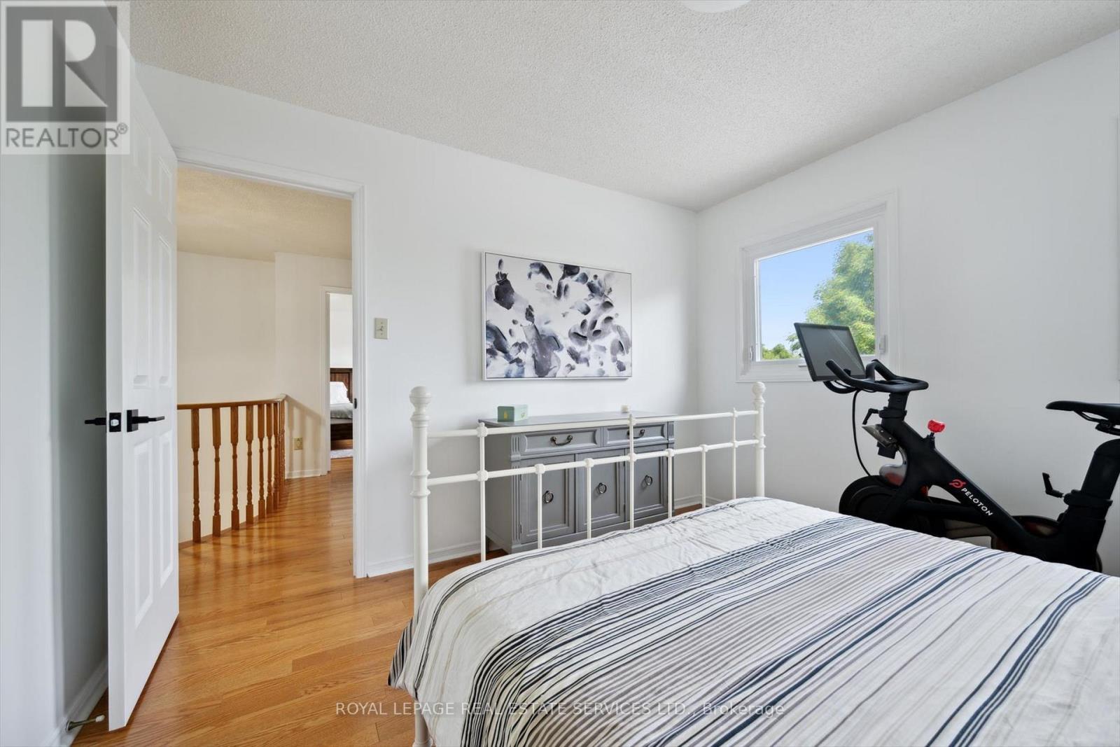 












117 WARNER DRIVE

,
Oakville,




Ontario
L6L6G7


