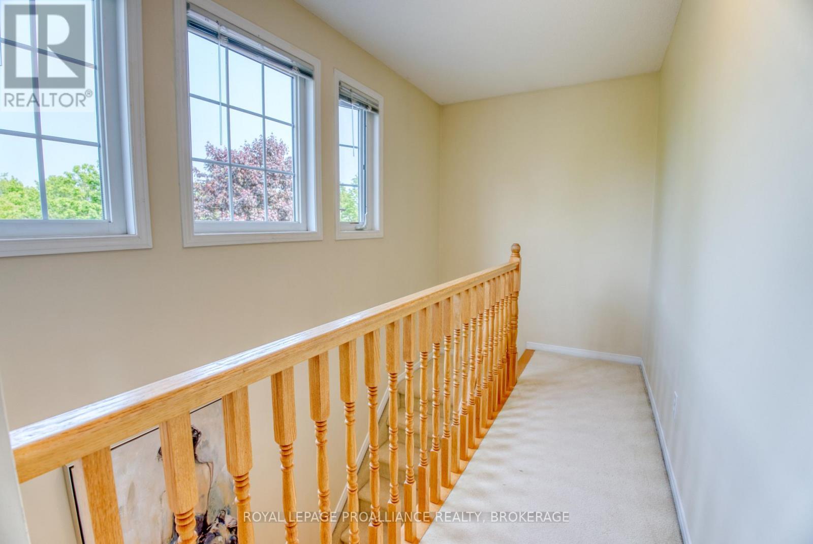 












885 RINGSTEAD STREET

,
Kingston (City SouthWest),




Ontario
K7M9A3

