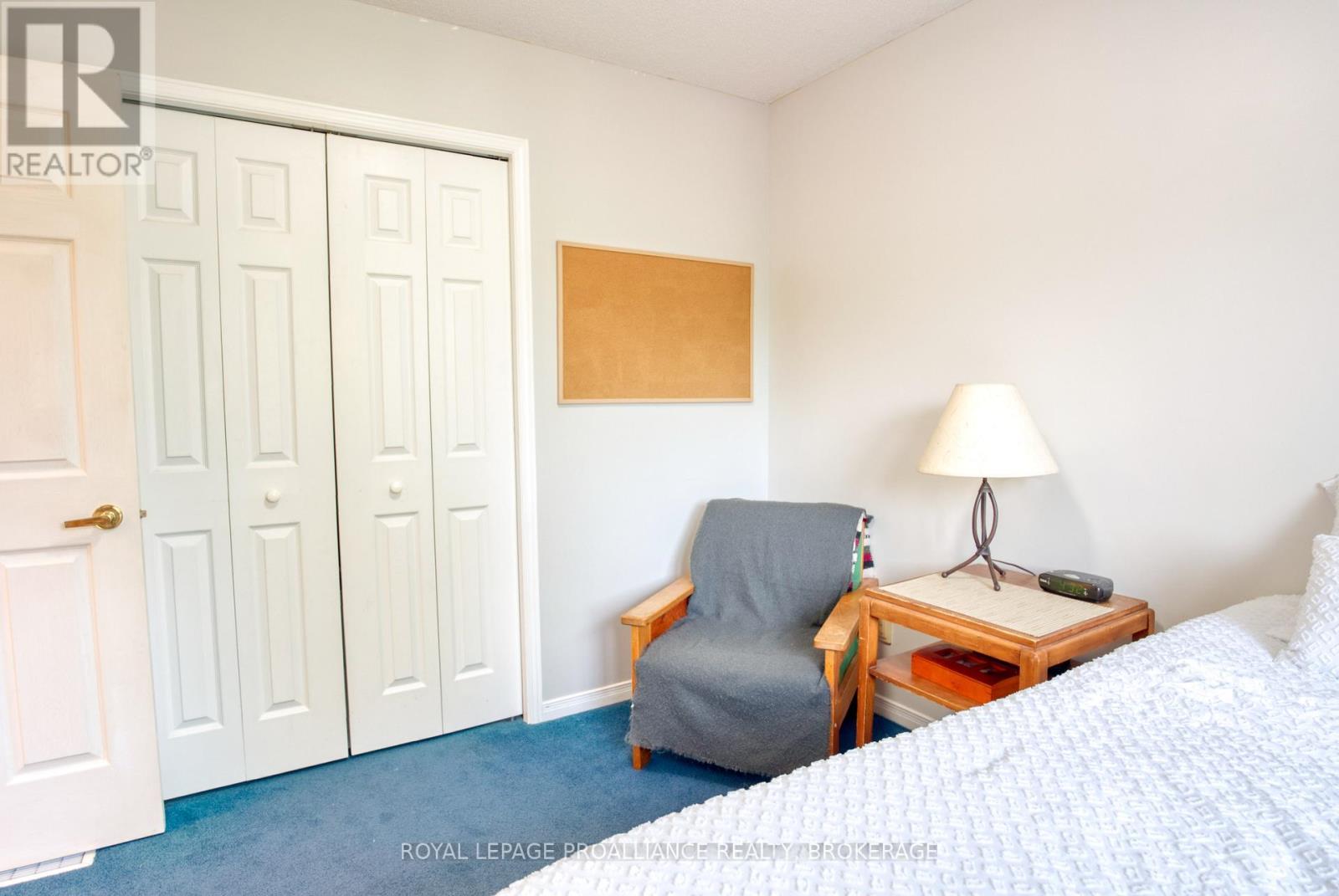 












885 RINGSTEAD STREET

,
Kingston (City SouthWest),




Ontario
K7M9A3

