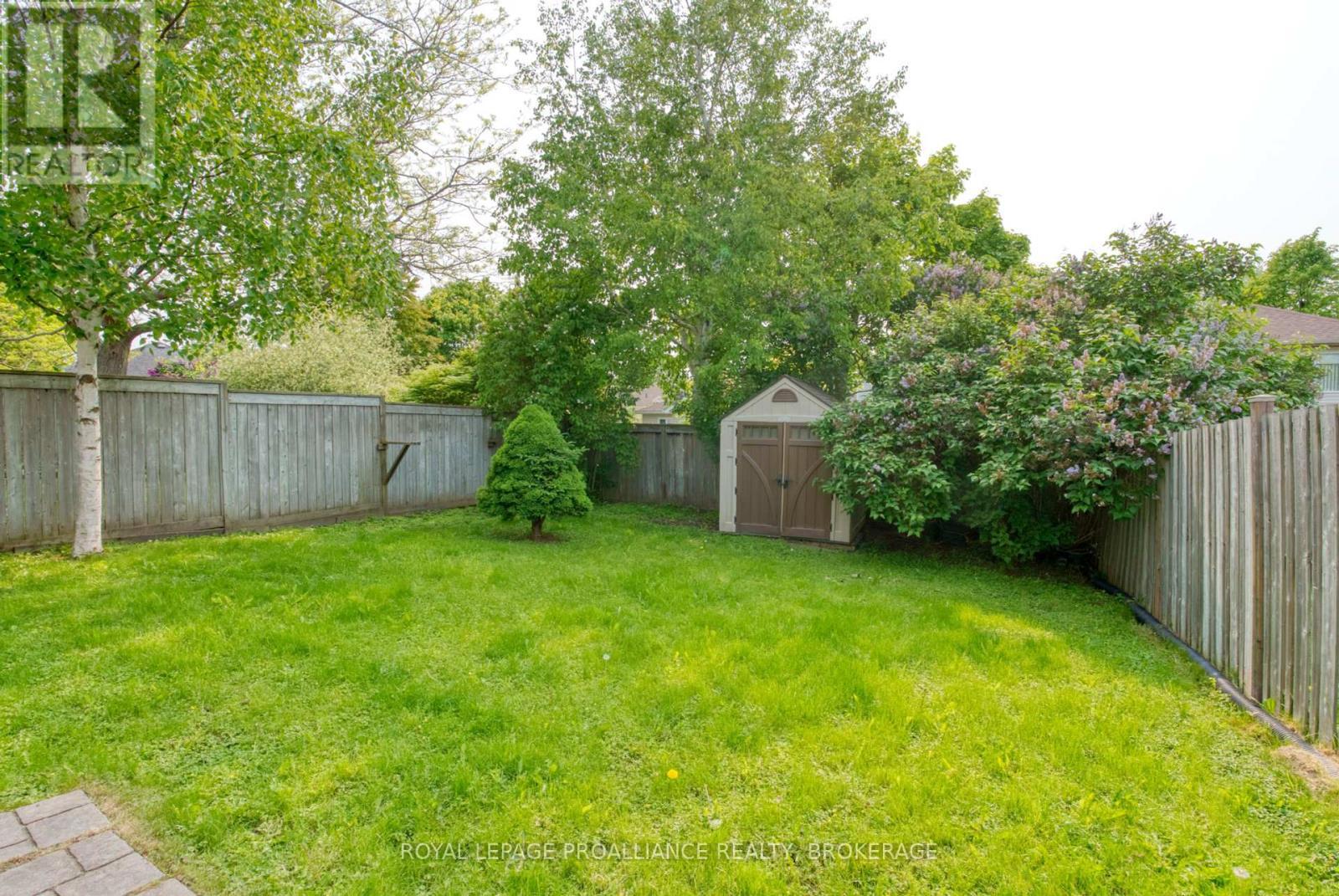 












885 RINGSTEAD STREET

,
Kingston (City SouthWest),




Ontario
K7M9A3

