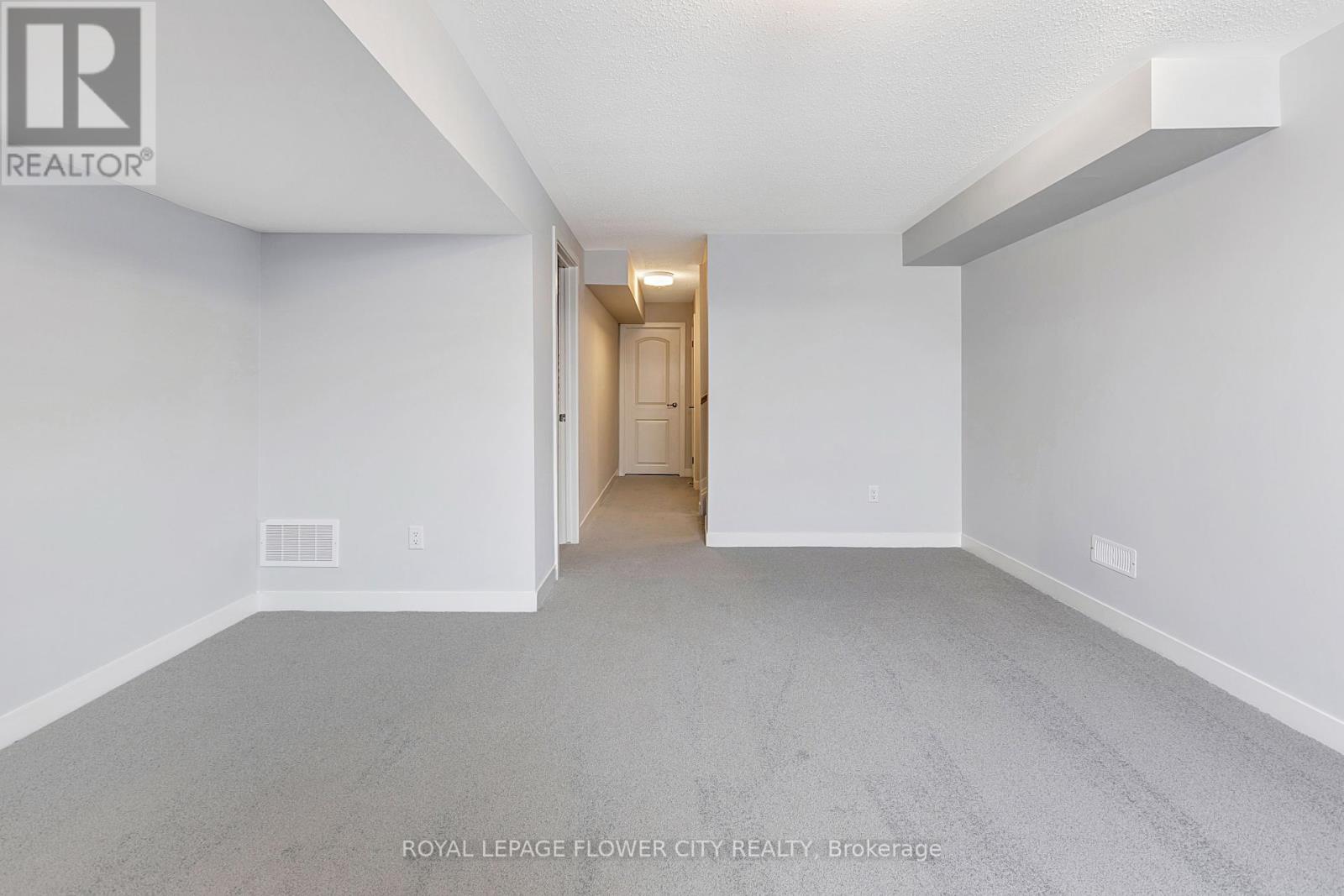 












404 PATRICK STREET

,
North Grenville,




Ontario
K0G1J0


