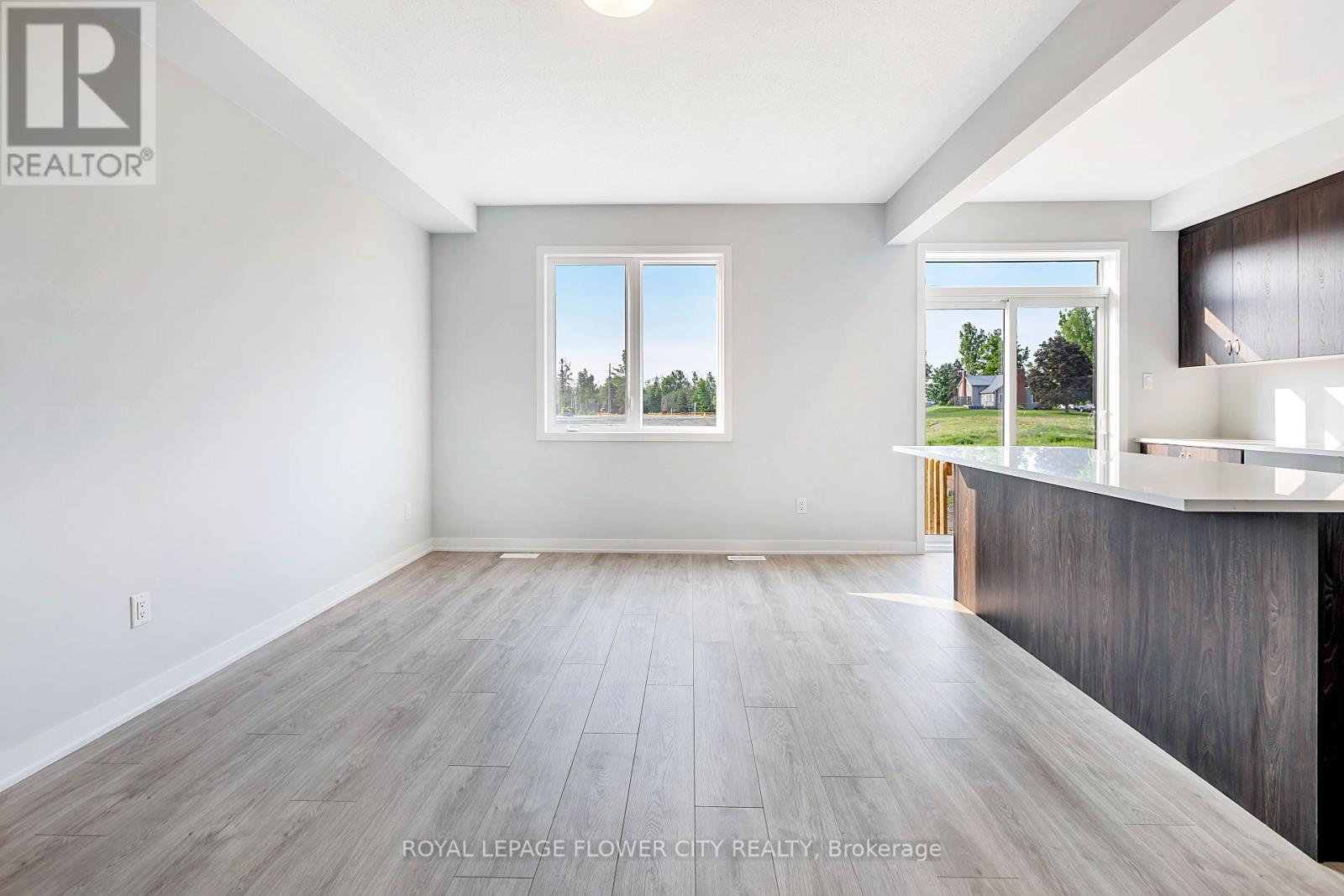 












404 PATRICK STREET

,
North Grenville,




Ontario
K0G1J0

