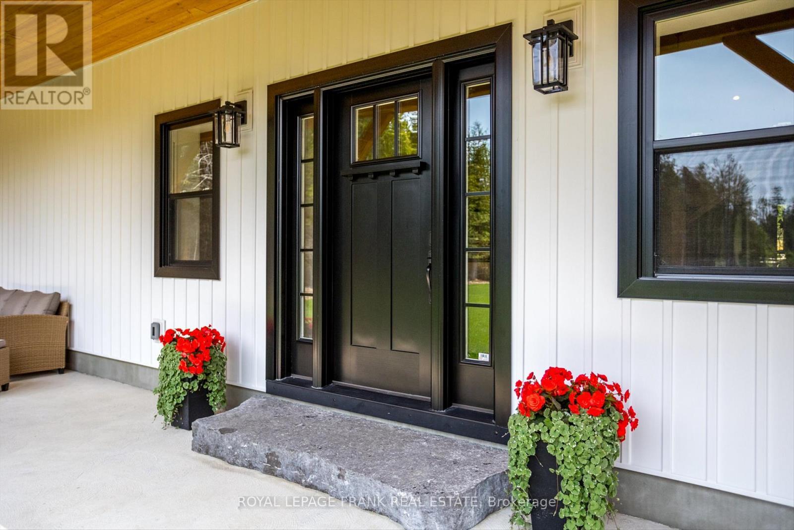 












652 COUNTY ROAD 49

,
Trent Lakes,




Ontario
K0M1A0

