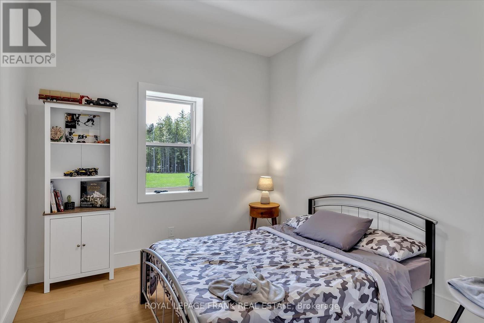 












652 COUNTY ROAD 49

,
Trent Lakes,




Ontario
K0M1A0

