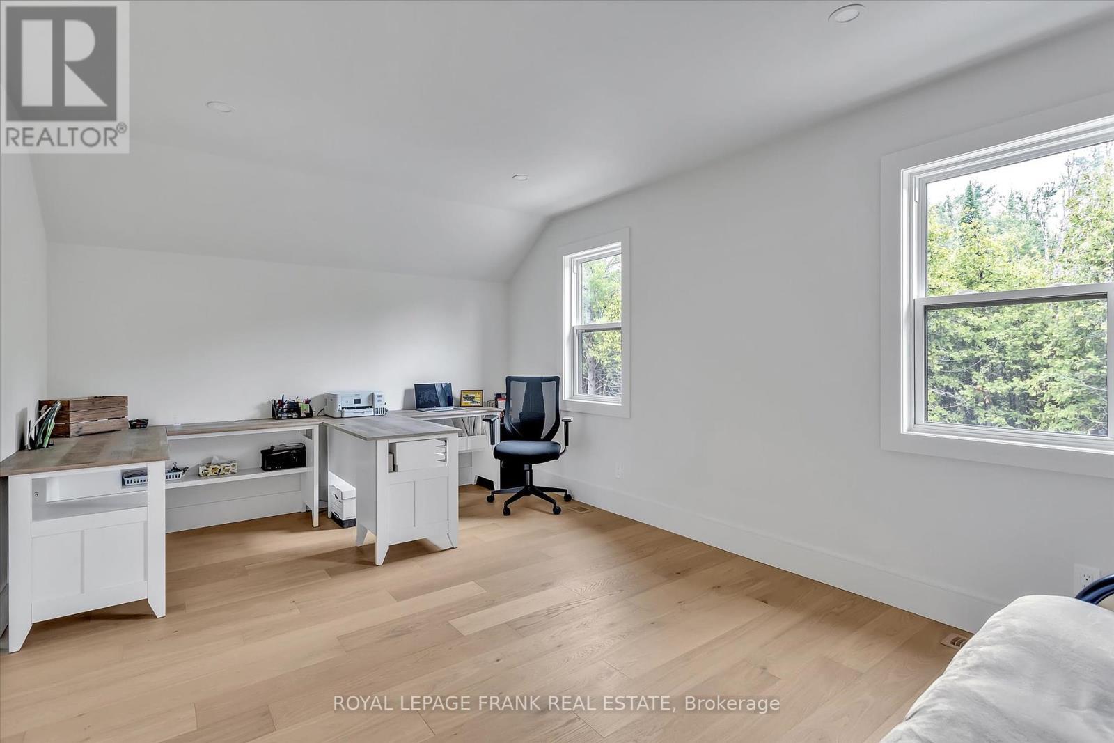 












652 COUNTY ROAD 49

,
Trent Lakes,




Ontario
K0M1A0


