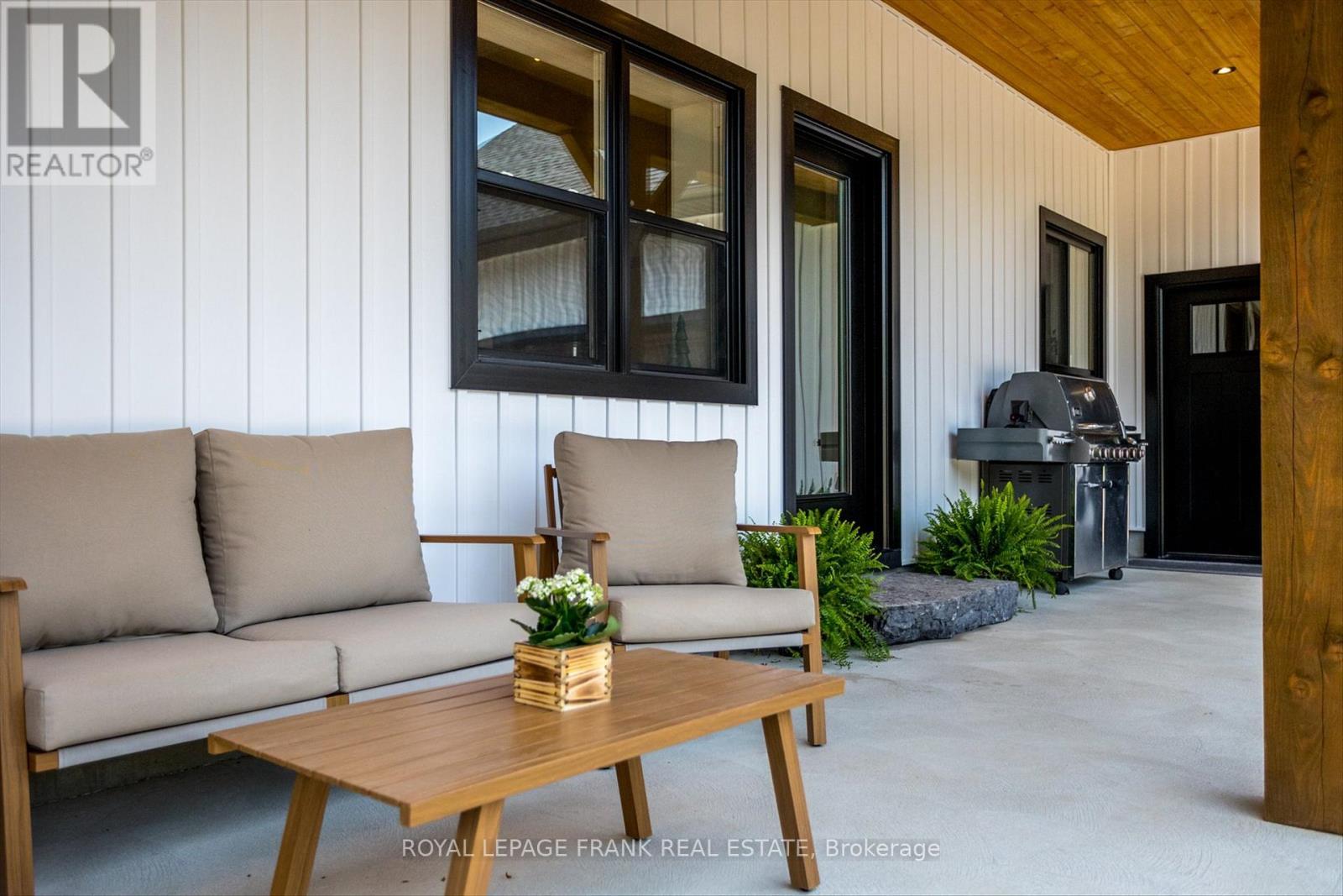 












652 COUNTY ROAD 49

,
Trent Lakes,




Ontario
K0M1A0

