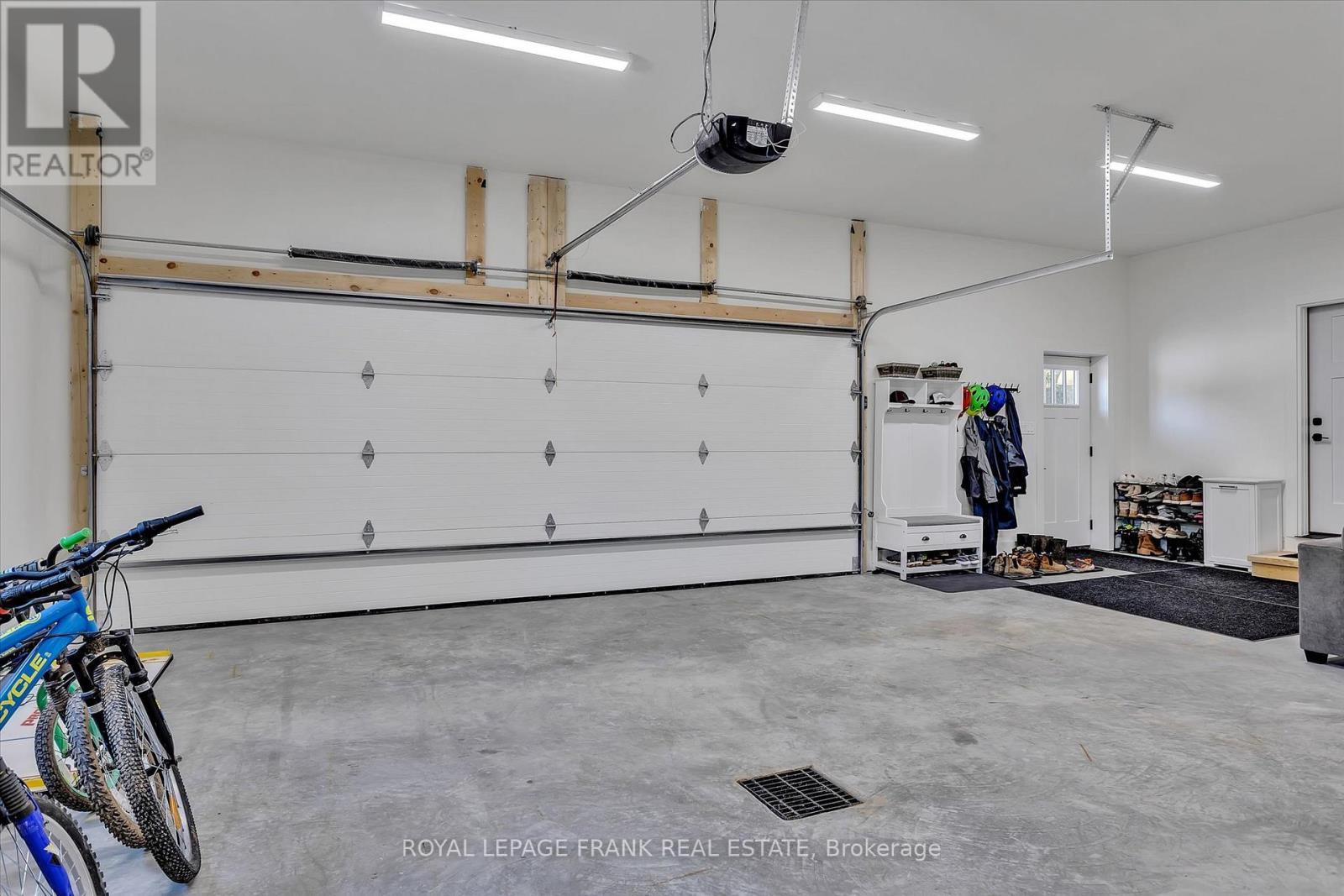 












652 COUNTY ROAD 49

,
Trent Lakes,




Ontario
K0M1A0

