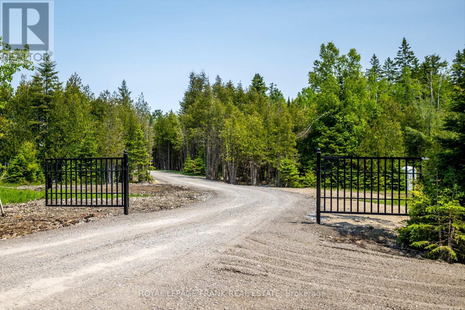 












652 COUNTY ROAD 49

,
Trent Lakes,




Ontario
K0M1A0

