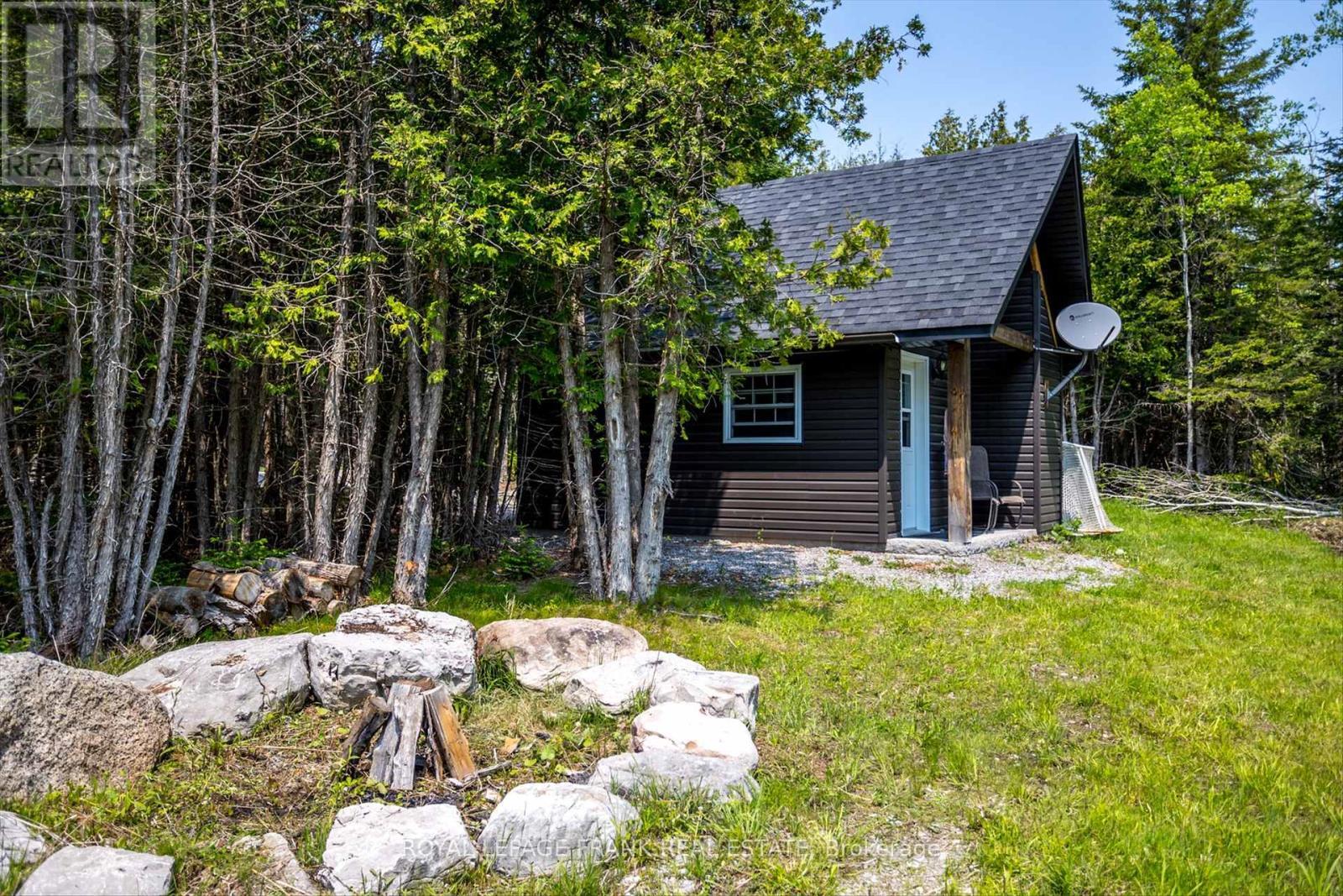 












652 COUNTY ROAD 49

,
Trent Lakes,




Ontario
K0M1A0

