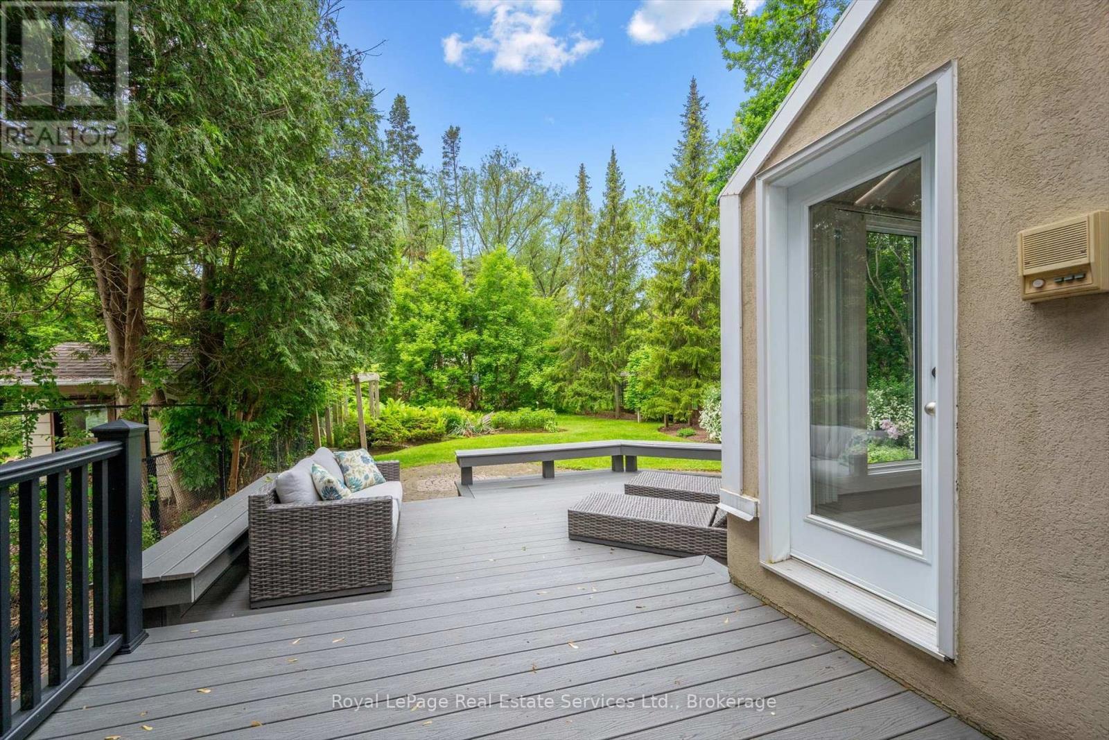 












480 CHARTWELL ROAD

,
Oakville (OO Old Oakville),




Ontario
L6J4A5

